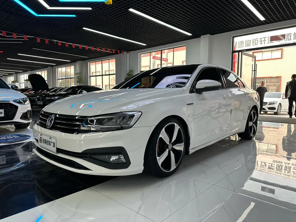 Volkswagen Lamando
