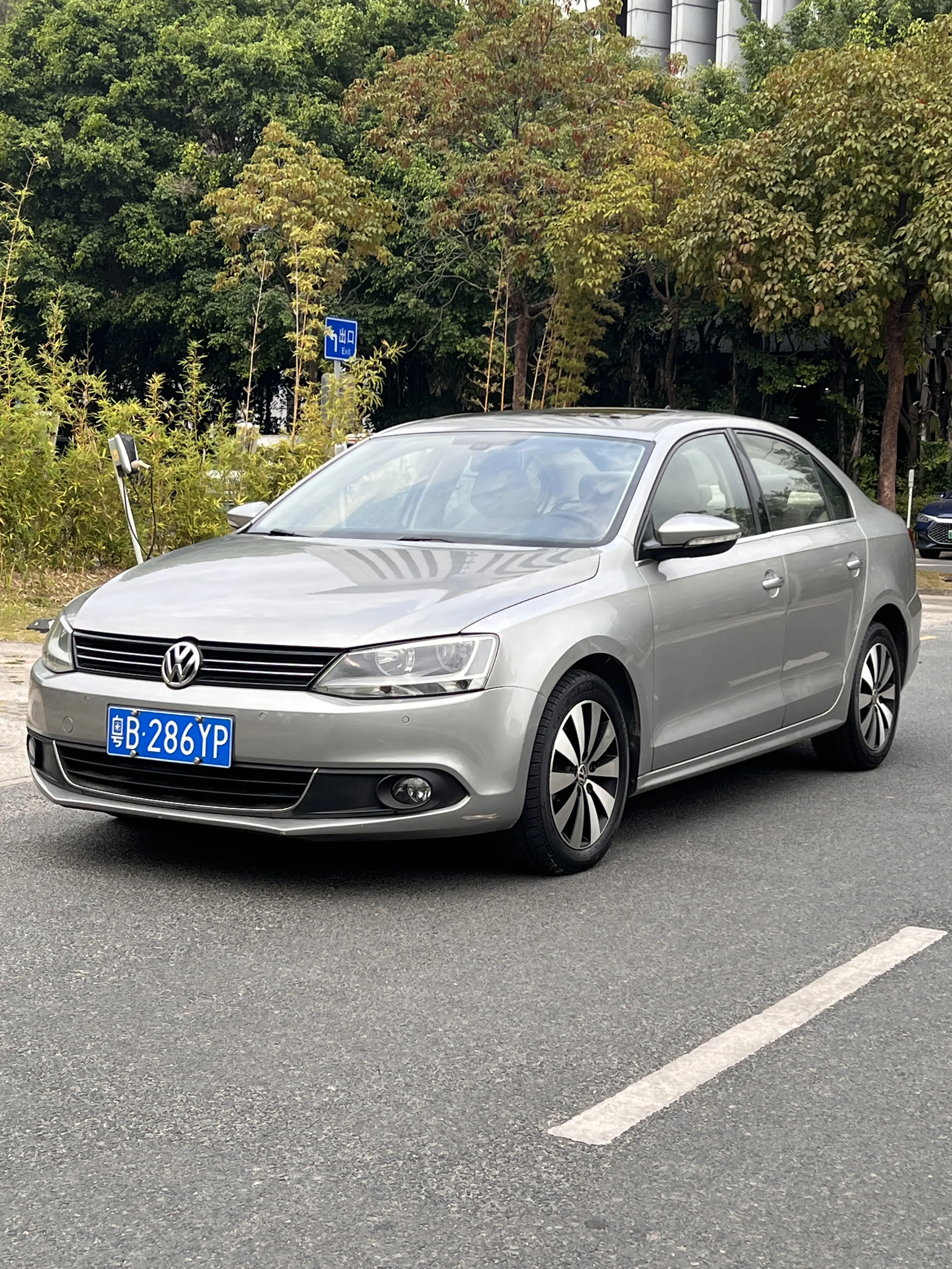 Volkswagen Sagitar