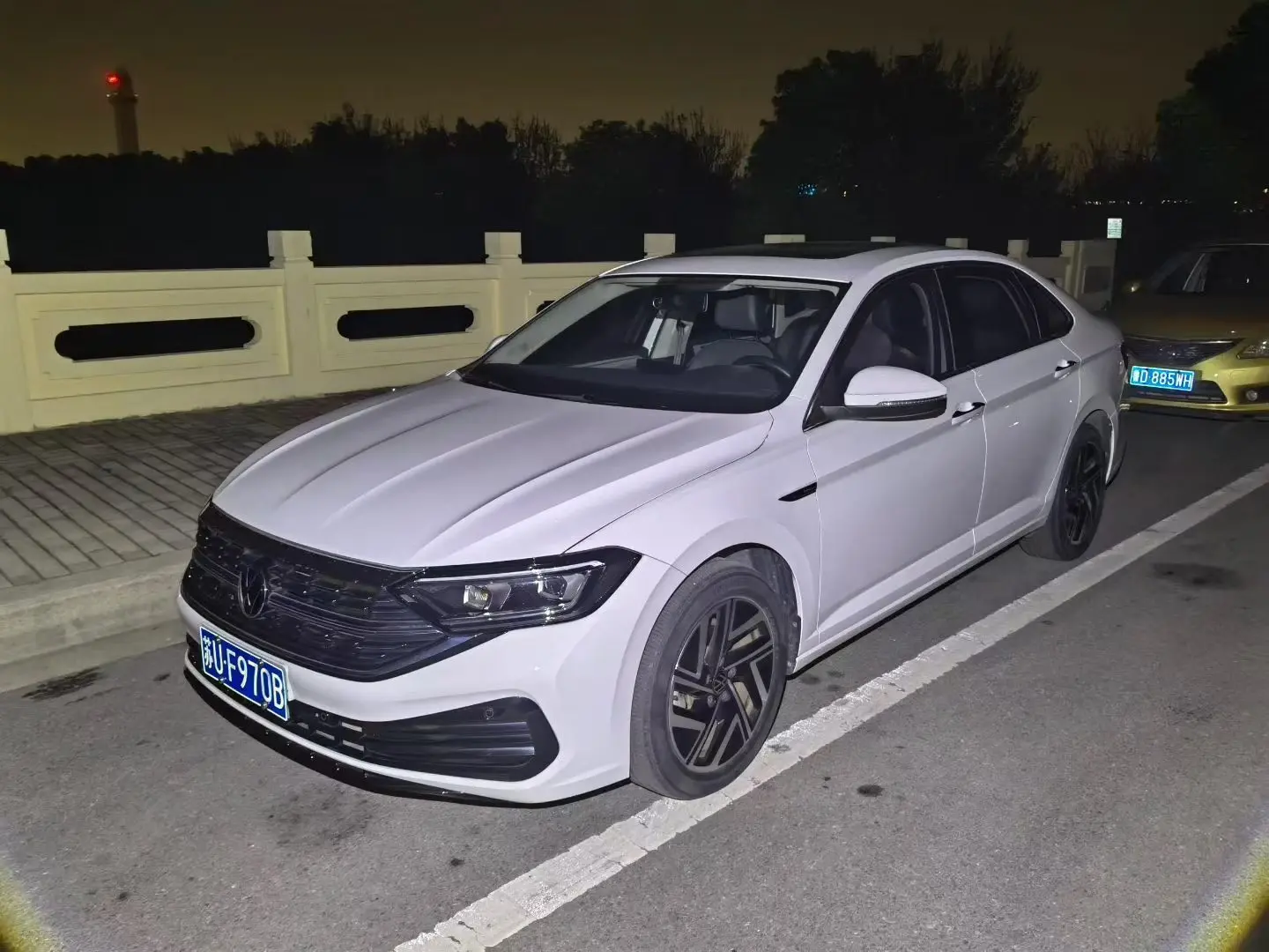 Volkswagen Sagitar
