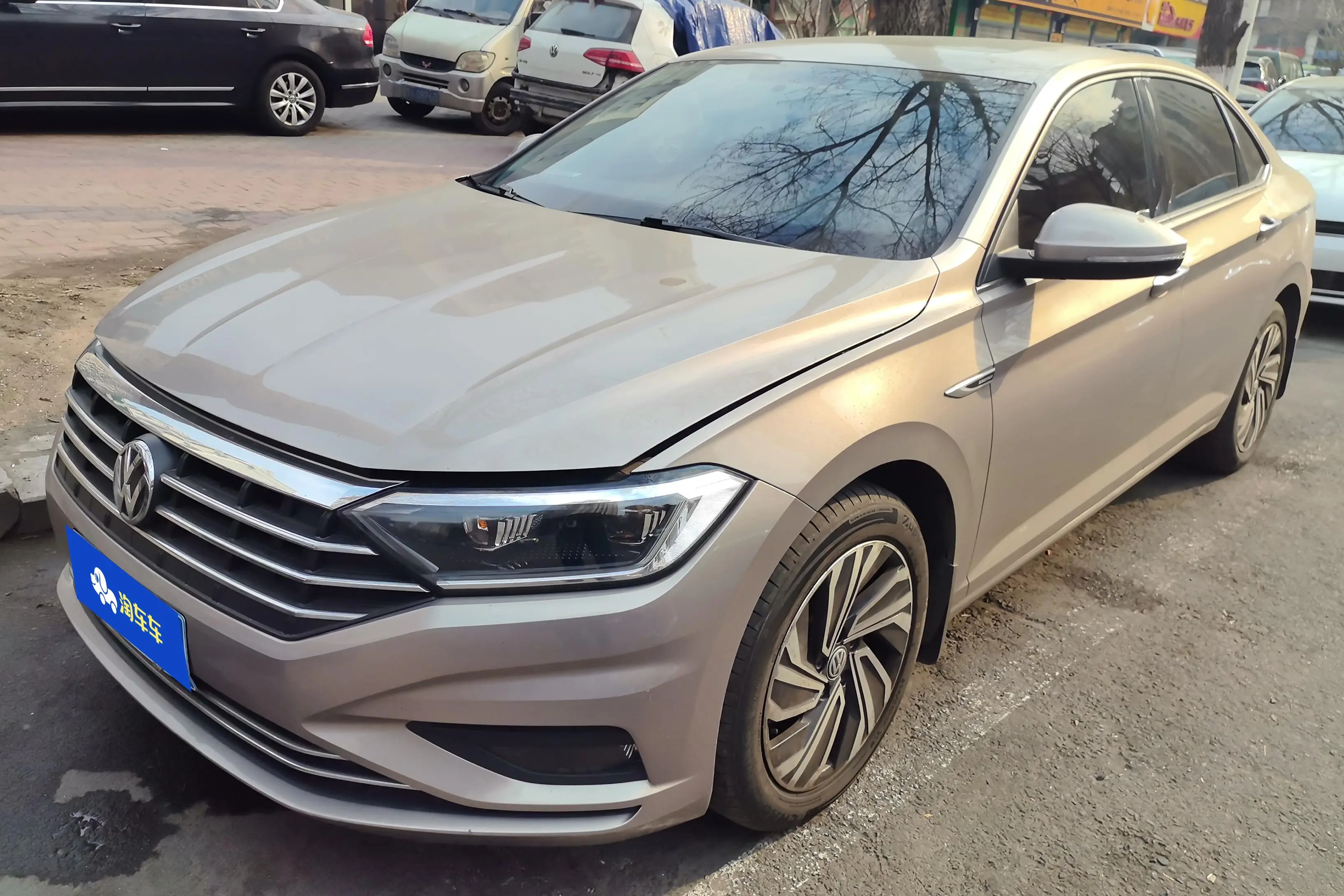 Volkswagen Sagitar
