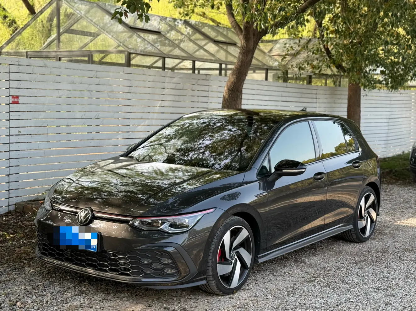 Volkswagen Golf GTI