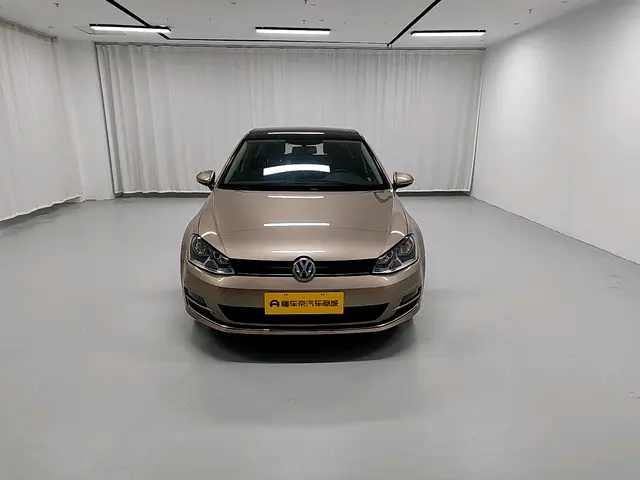 Volkswagen Golf  из Китая