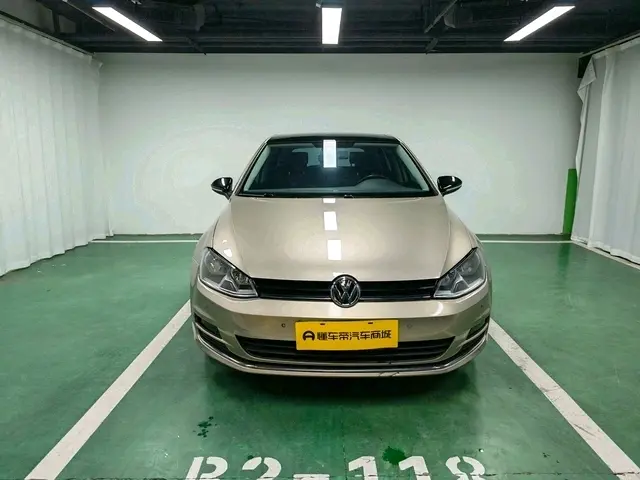 Volkswagen Golf  из Китая