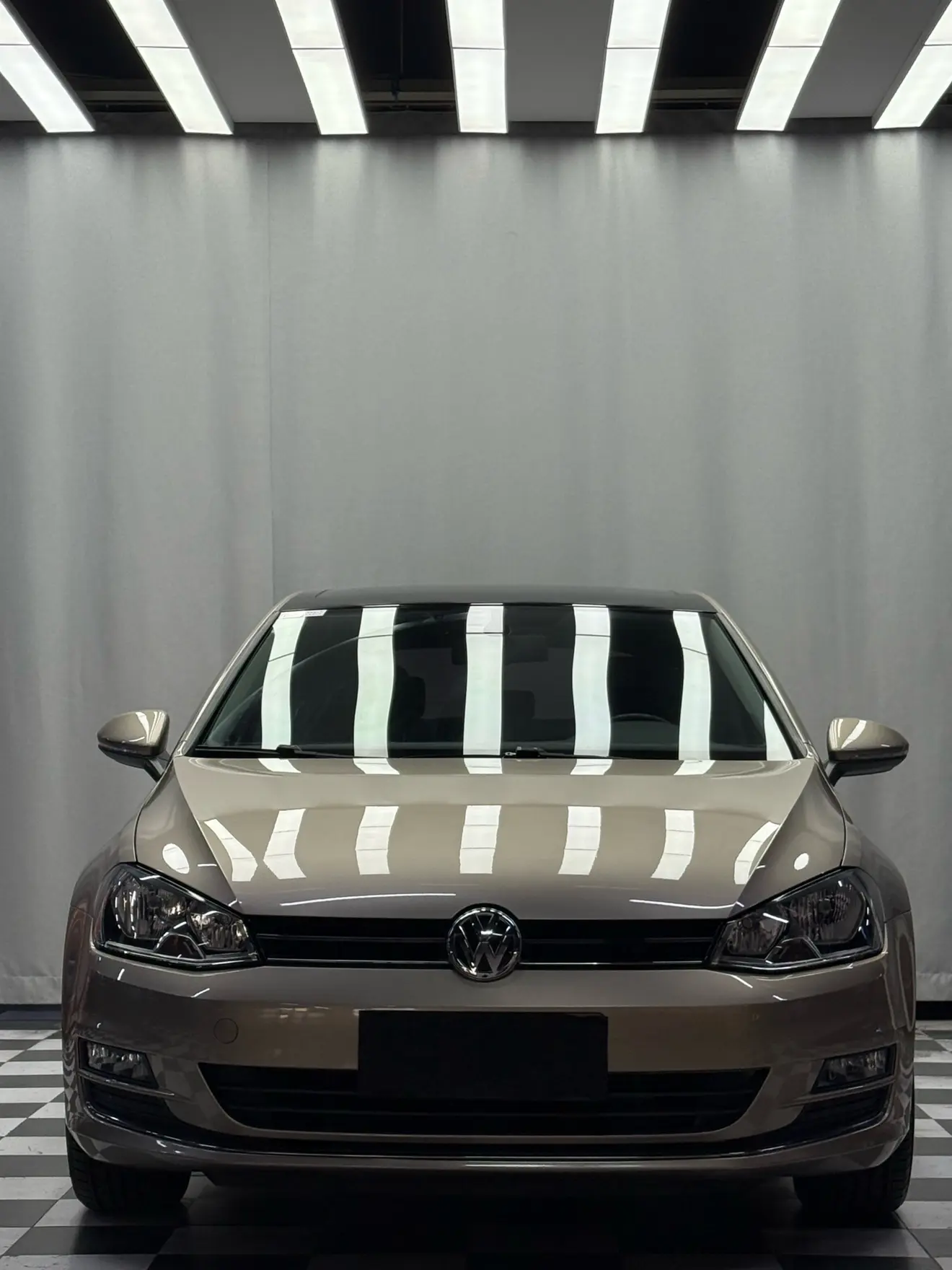 Volkswagen Golf  из Китая