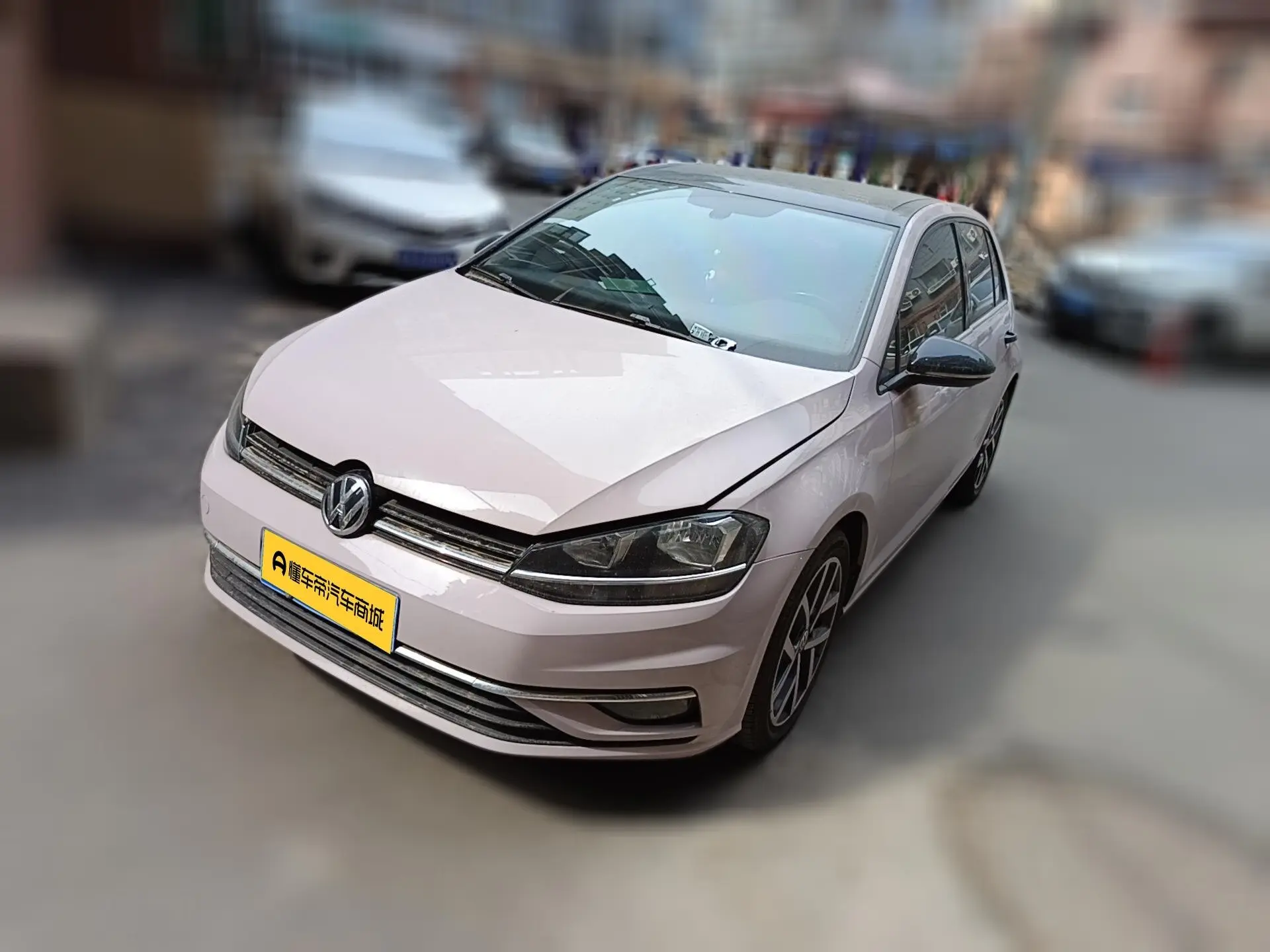 Volkswagen Golf  из Китая