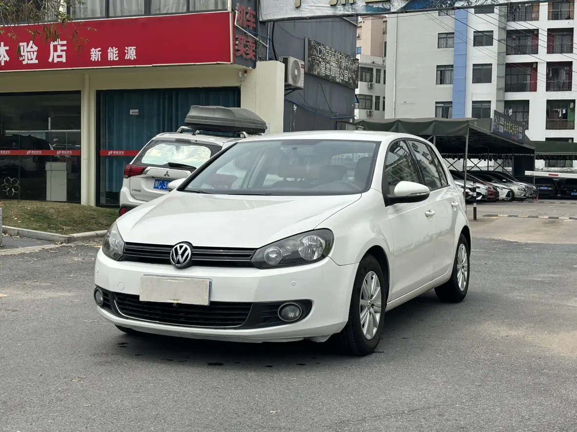 Volkswagen Golf  из Китая