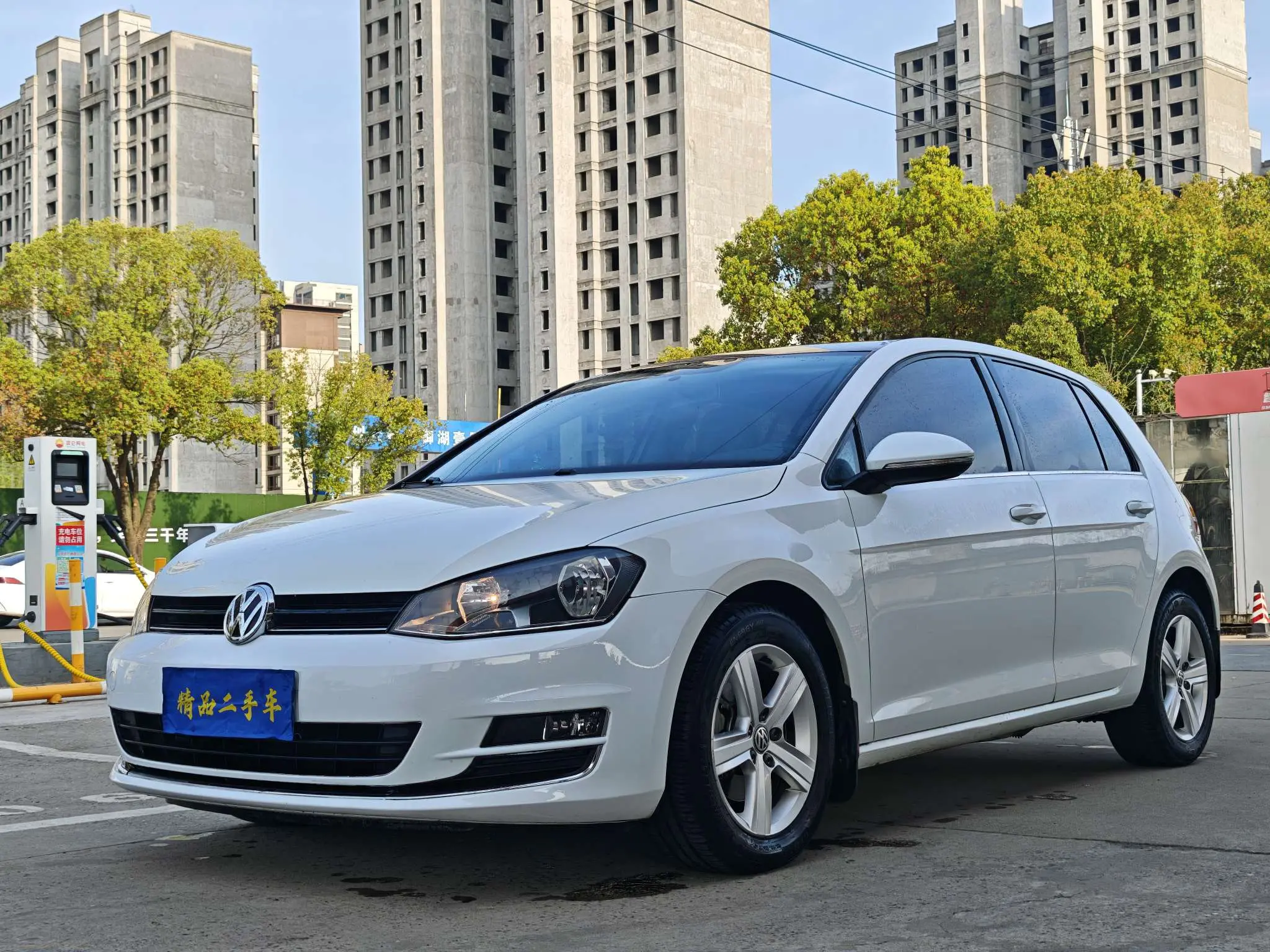 Volkswagen Golf  из Китая