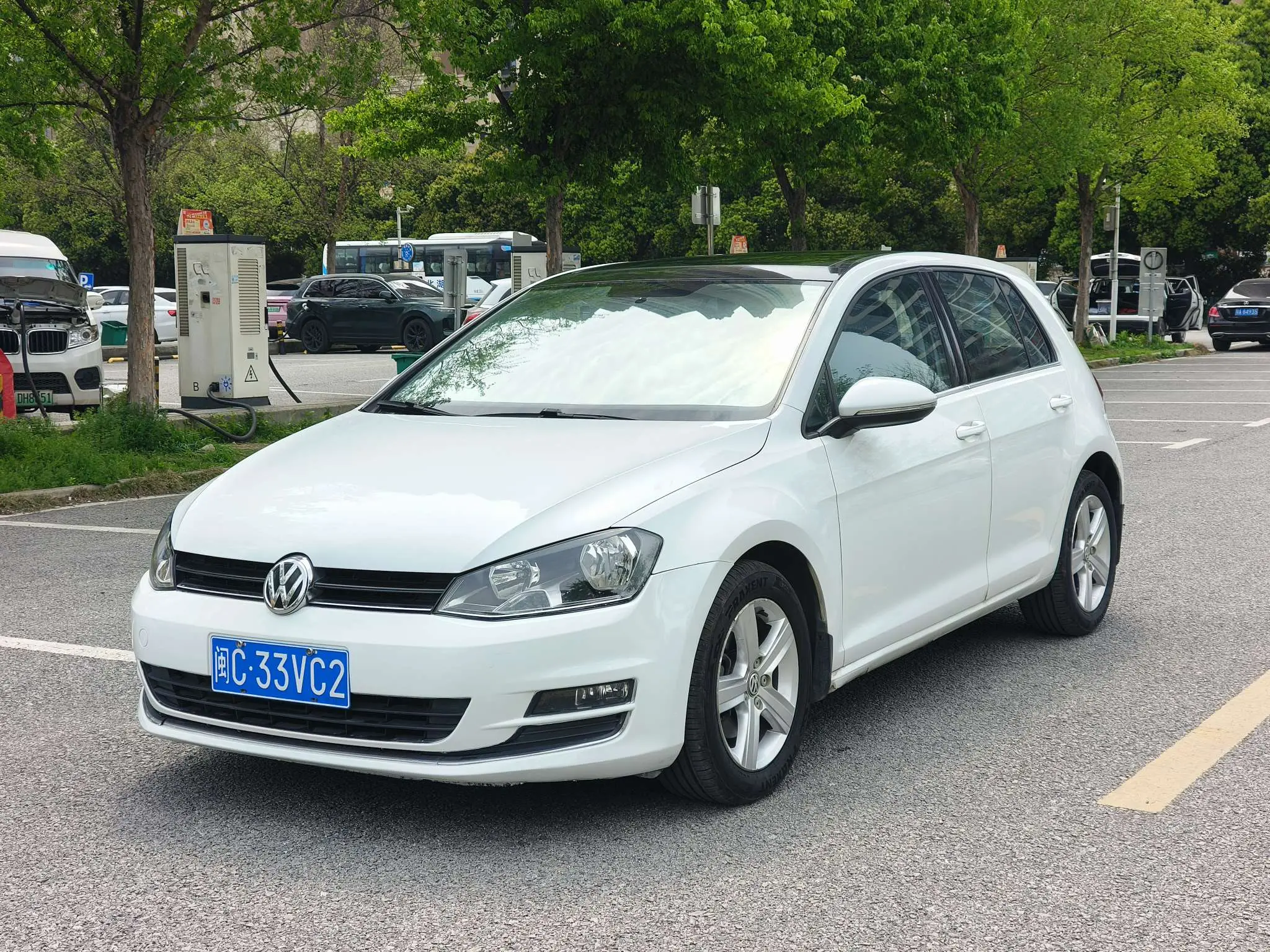 Volkswagen Golf  из Китая
