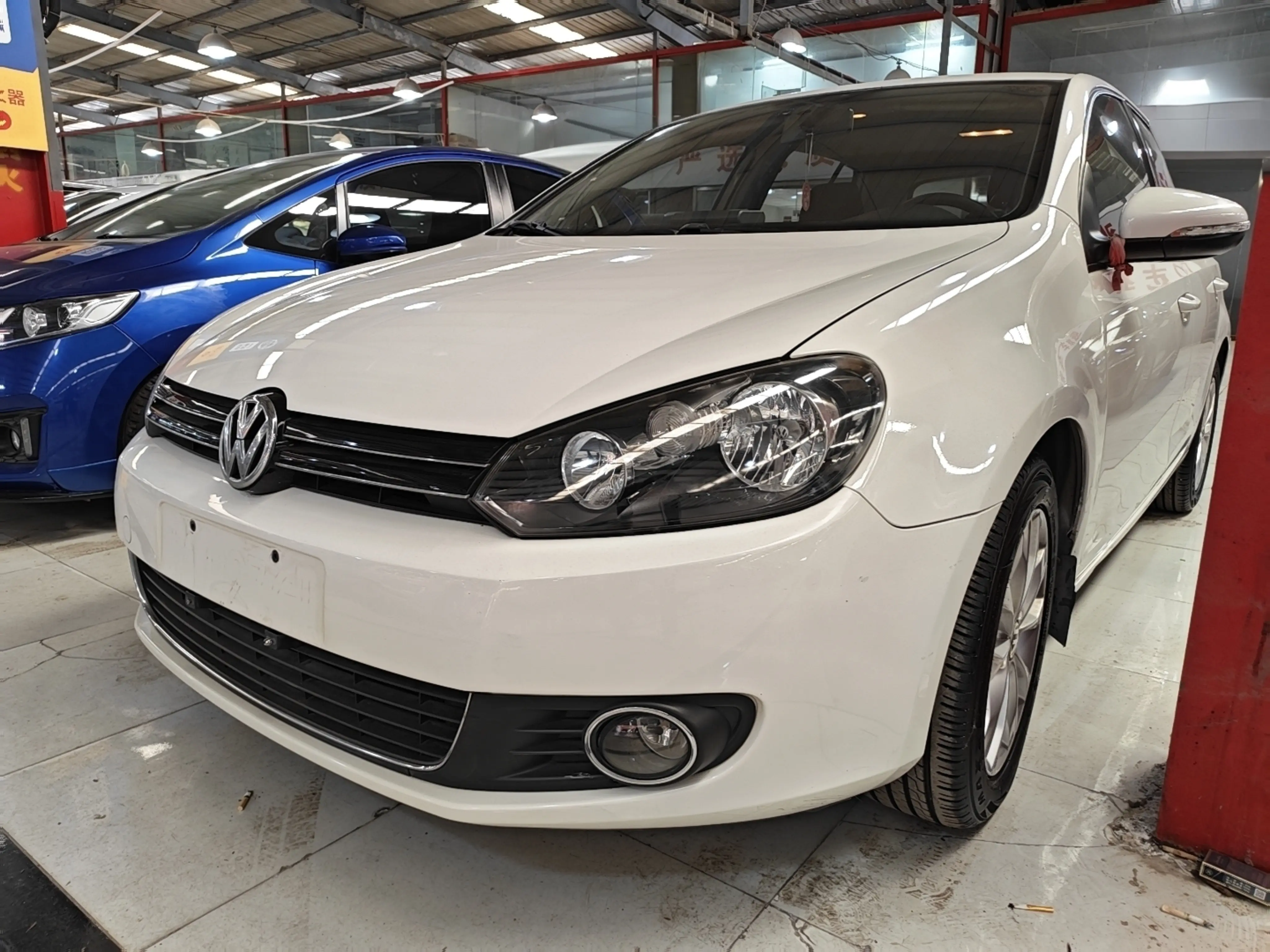 Volkswagen Golf  из Китая