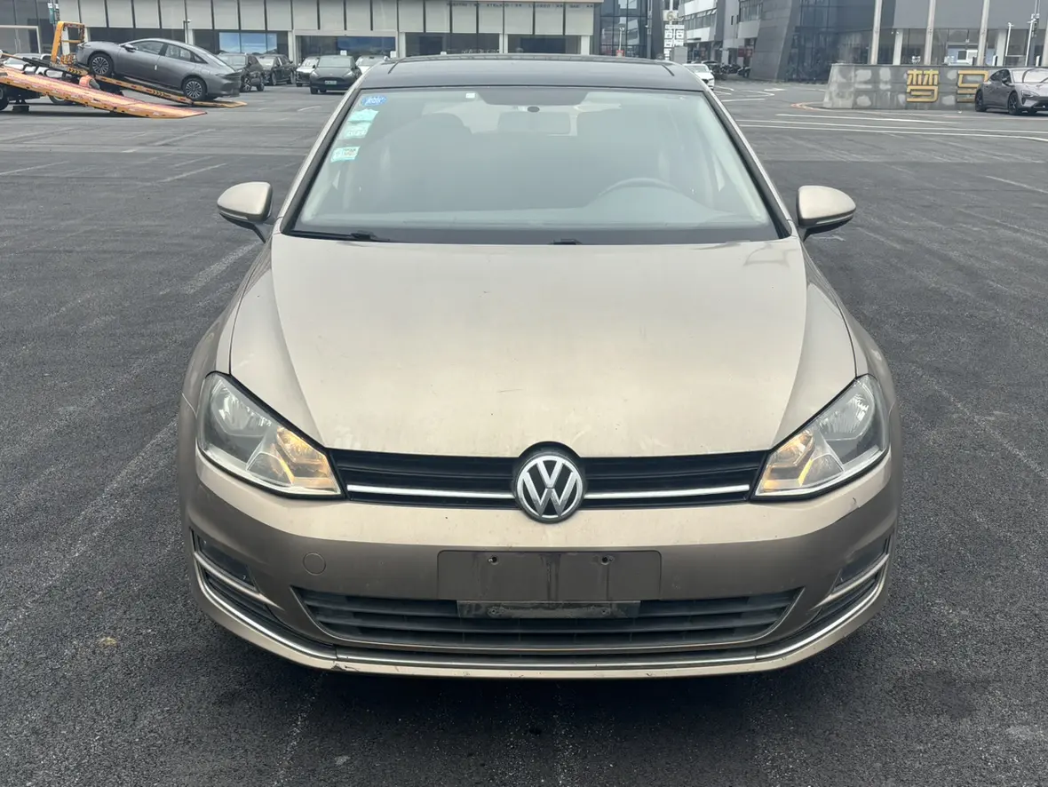 Volkswagen Golf  из Китая