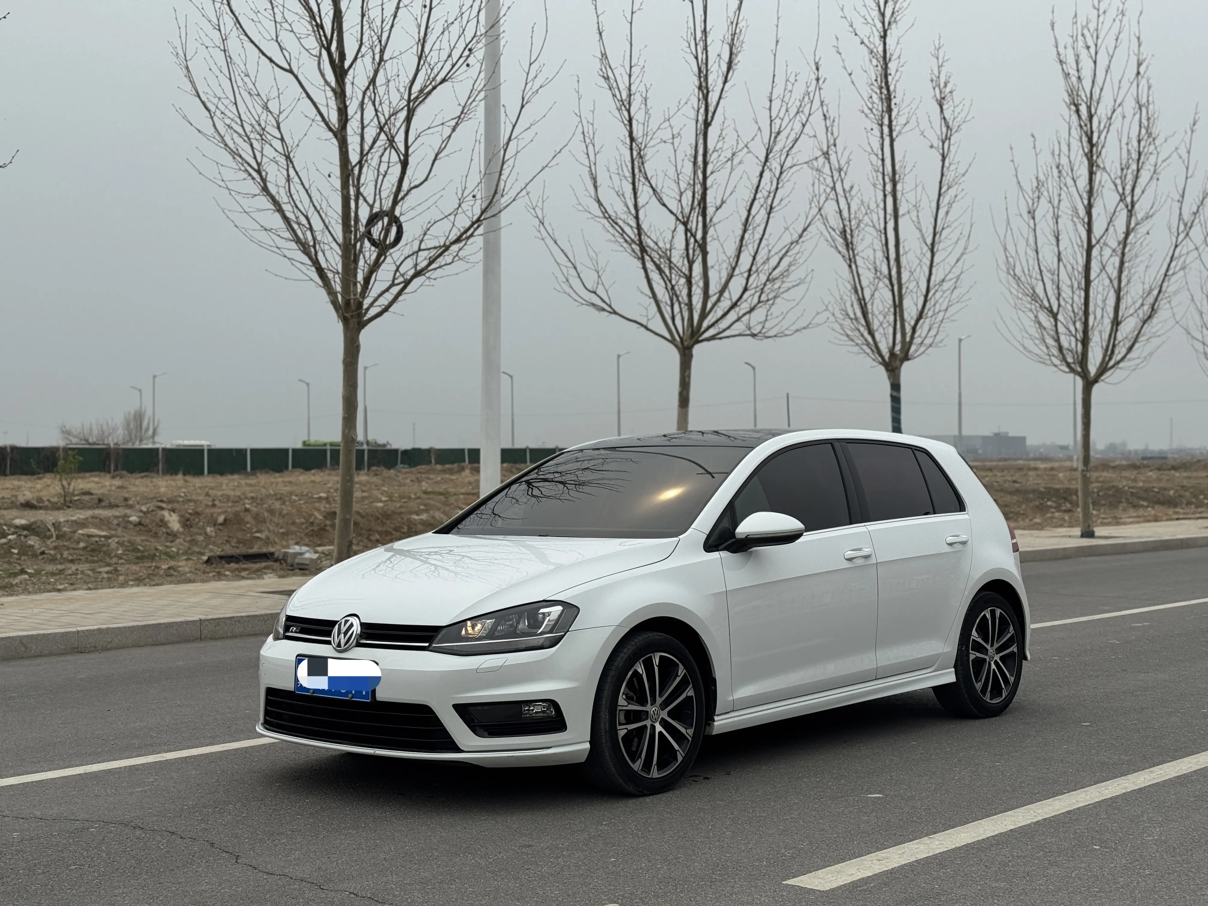 Volkswagen Golf  из Китая
