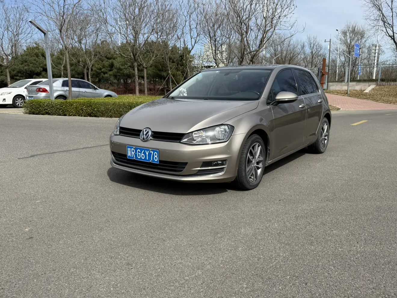 Volkswagen Golf  из Китая