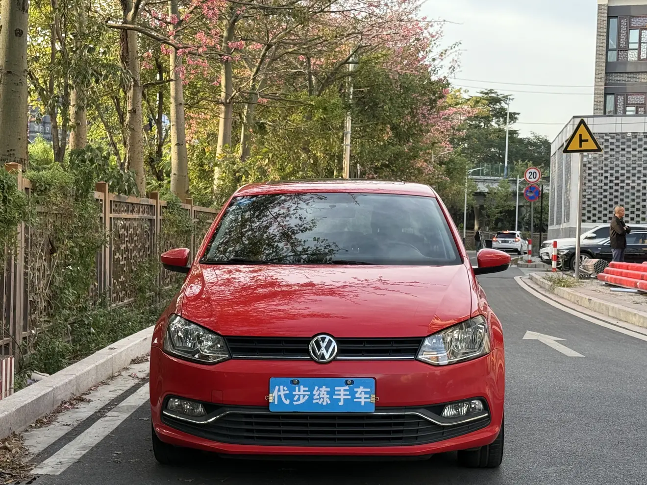 Volkswagen Polo  из Китая