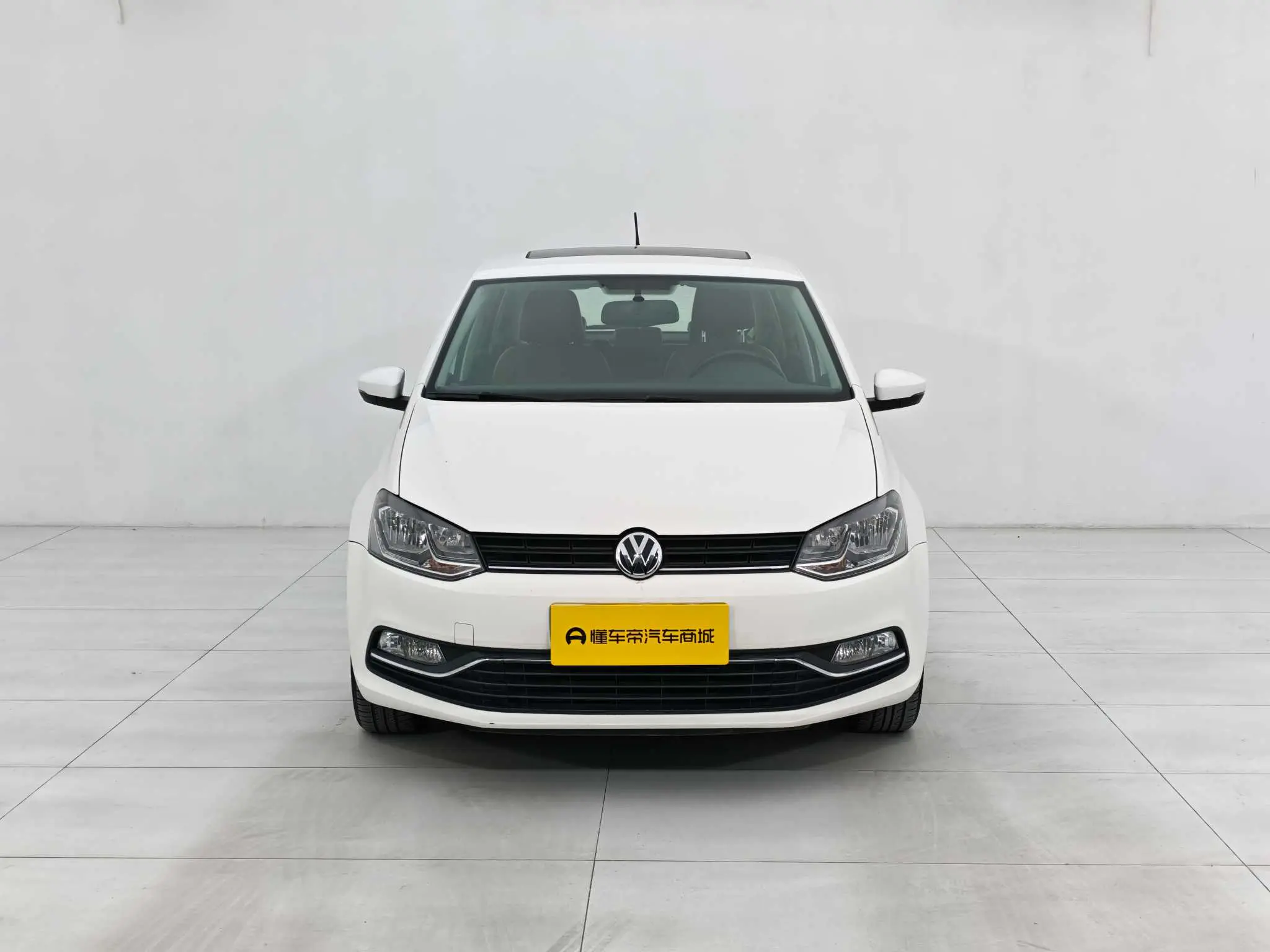 Volkswagen Polo  из Китая