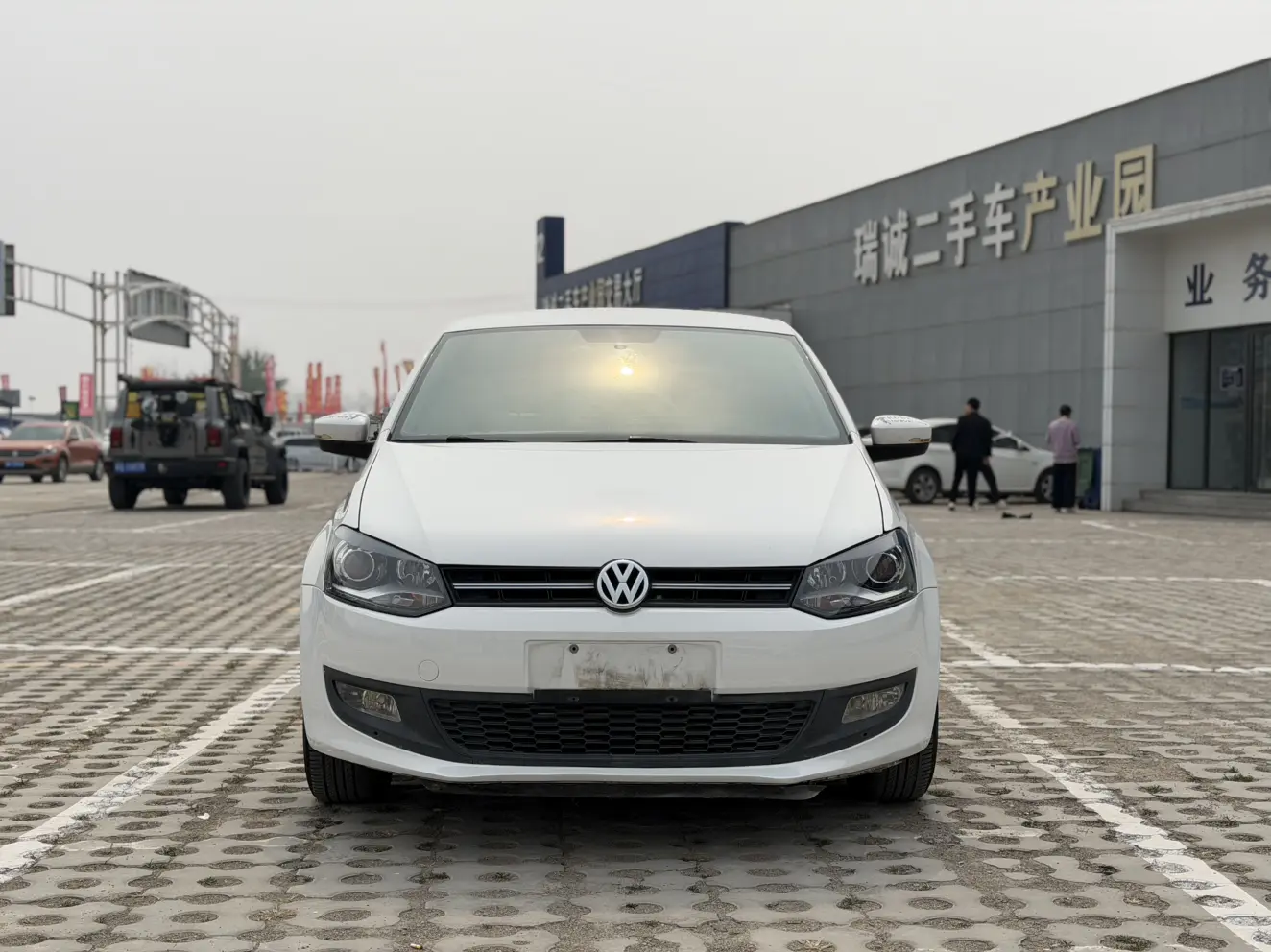 Volkswagen Polo  из Китая