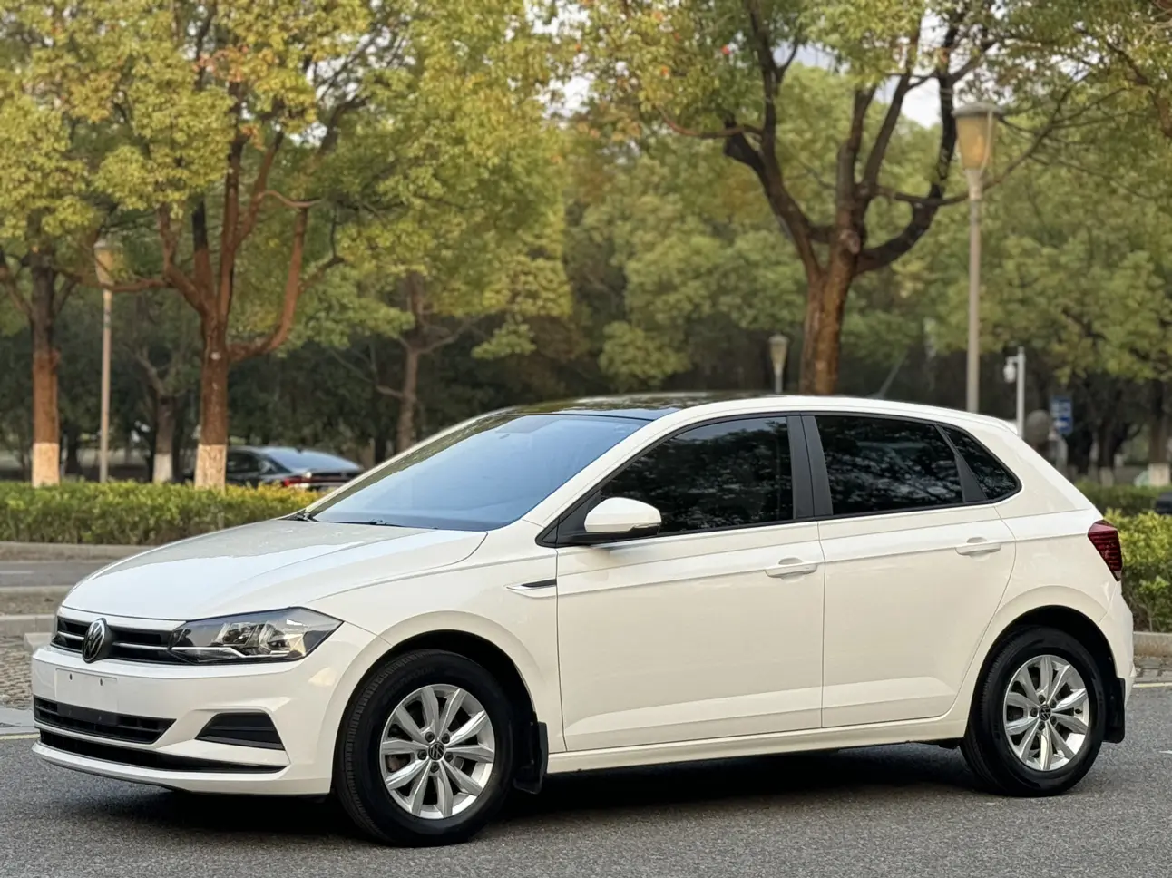 Volkswagen Polo  из Китая