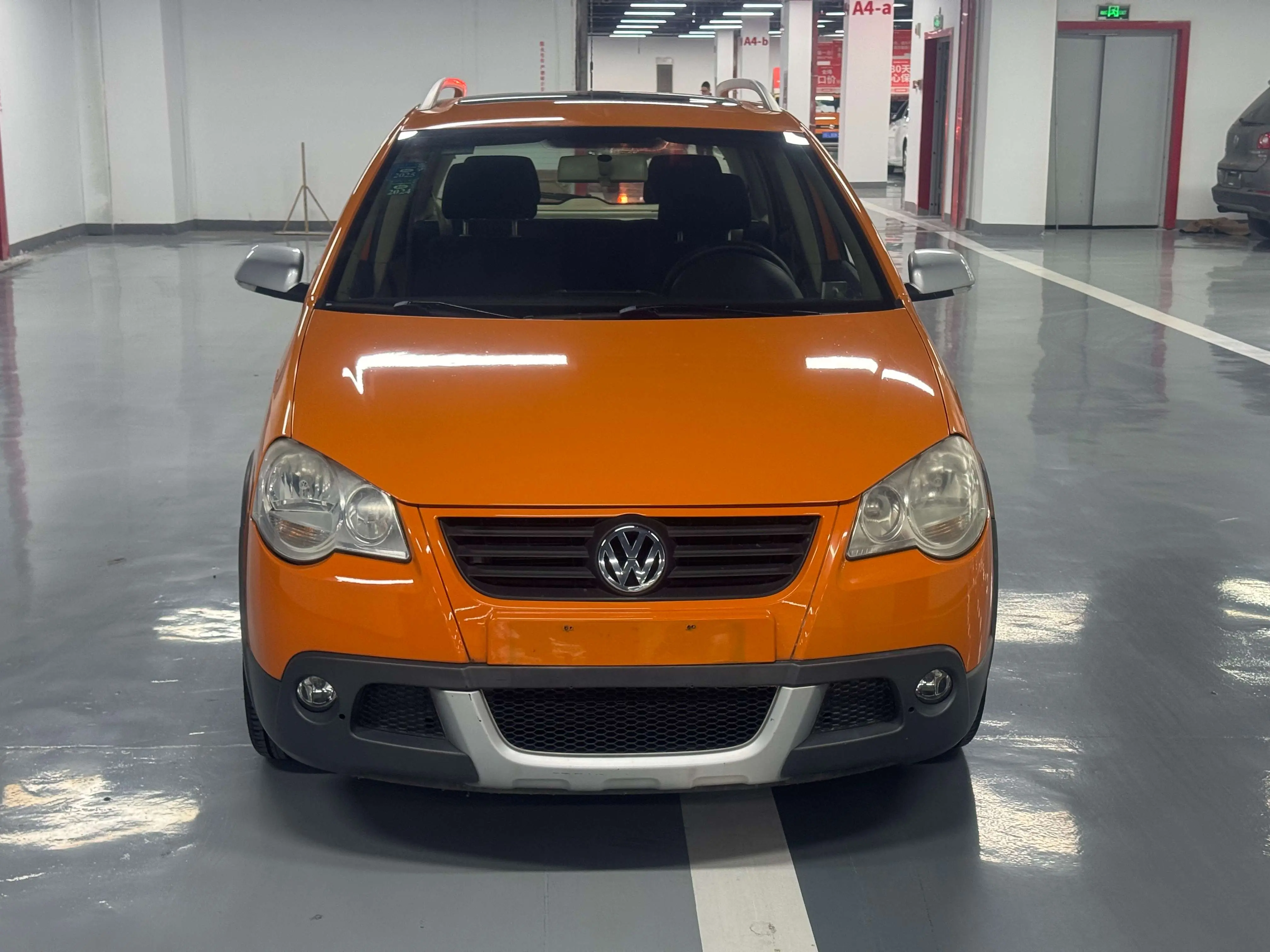 Volkswagen Polo  из Китая