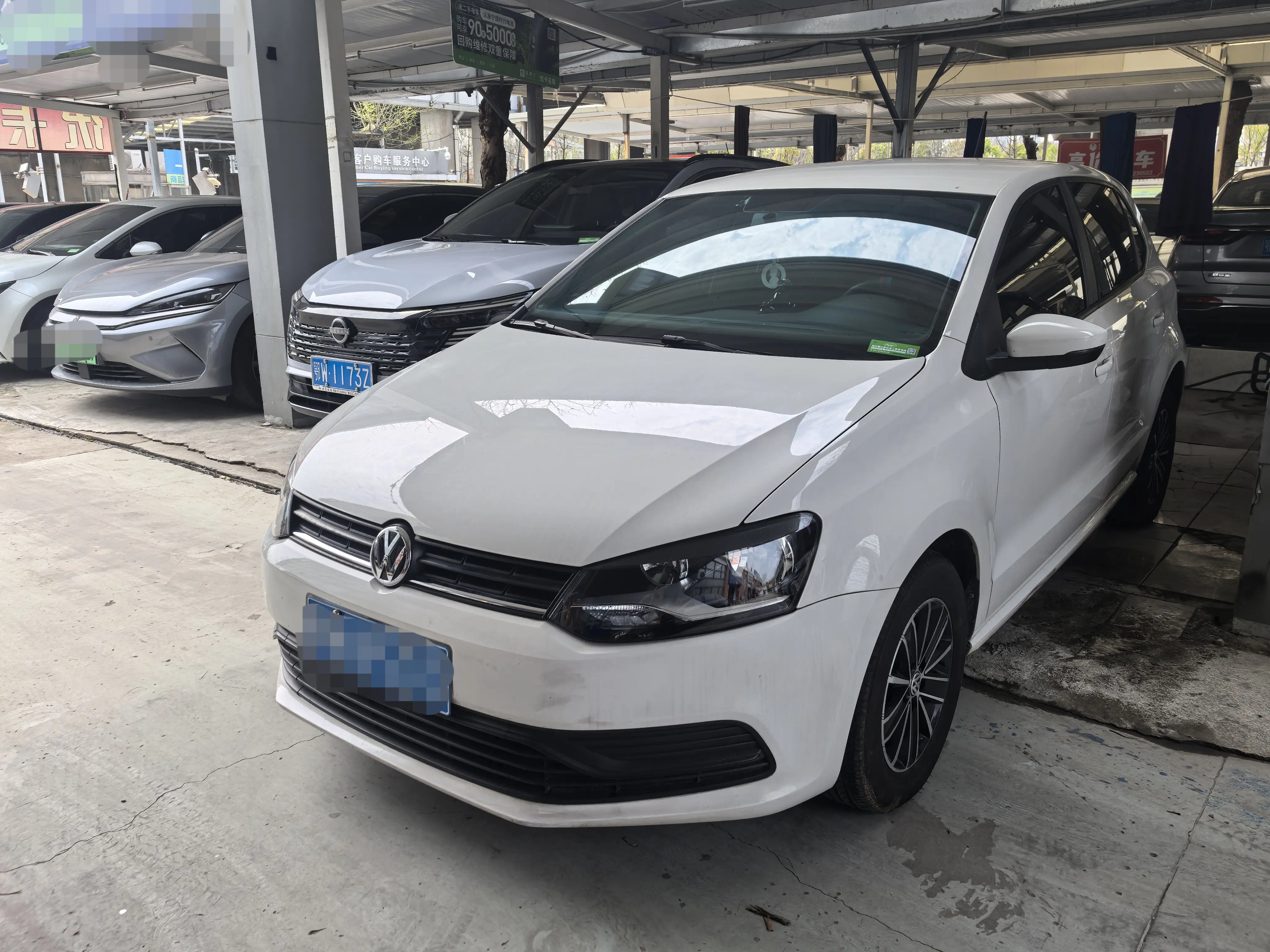 Volkswagen Polo  из Китая