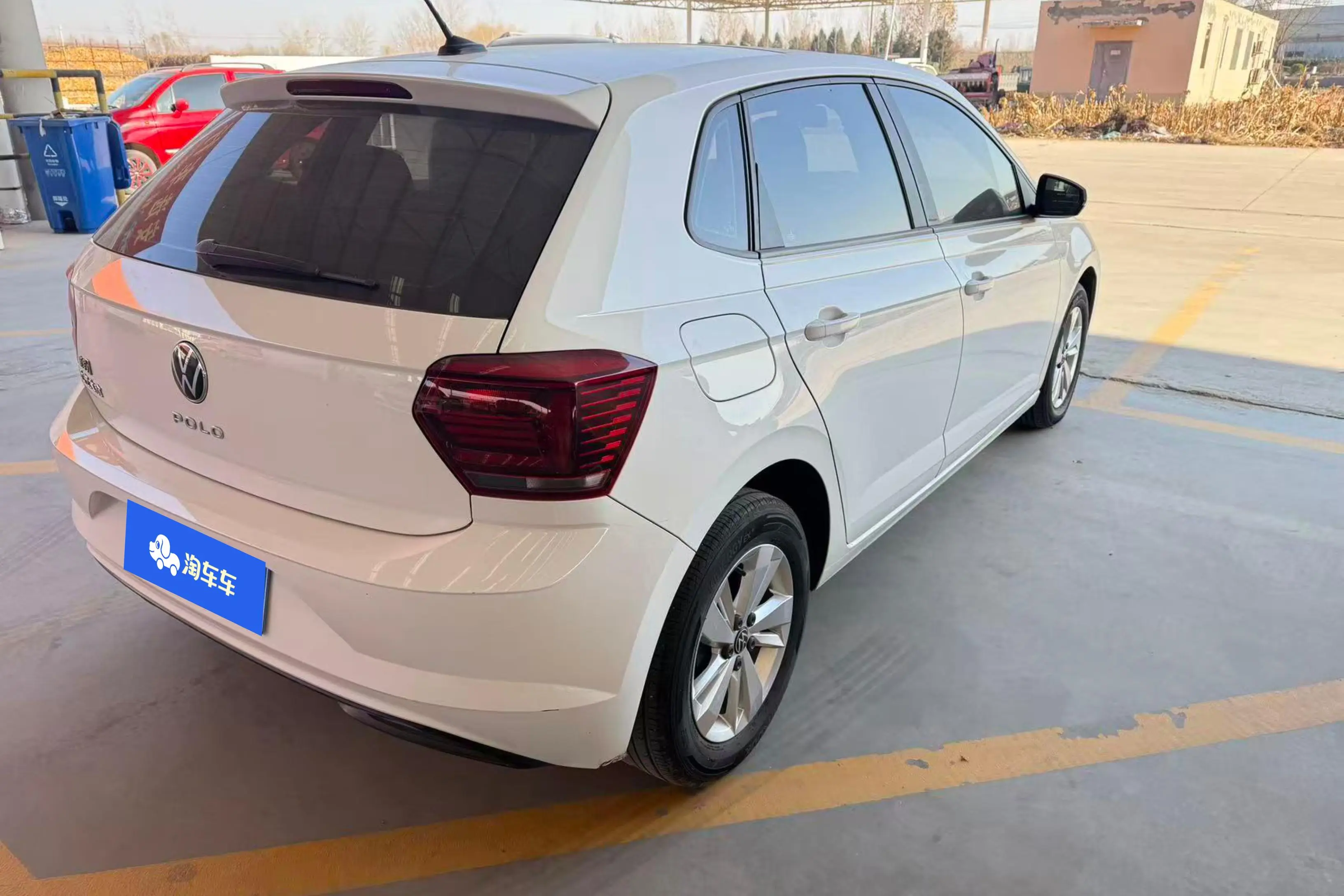 Volkswagen Polo  из Китая