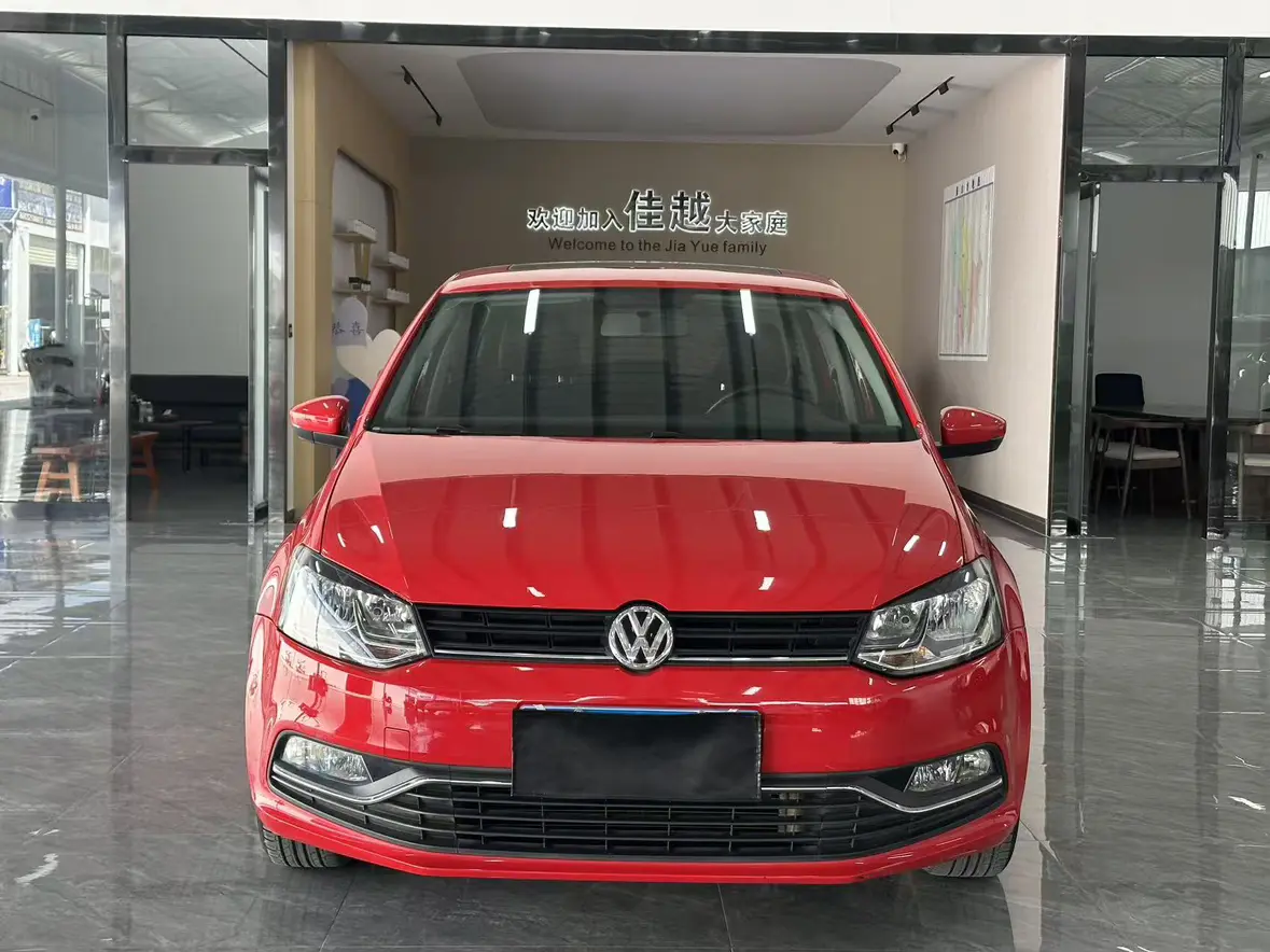 Volkswagen Polo  из Китая