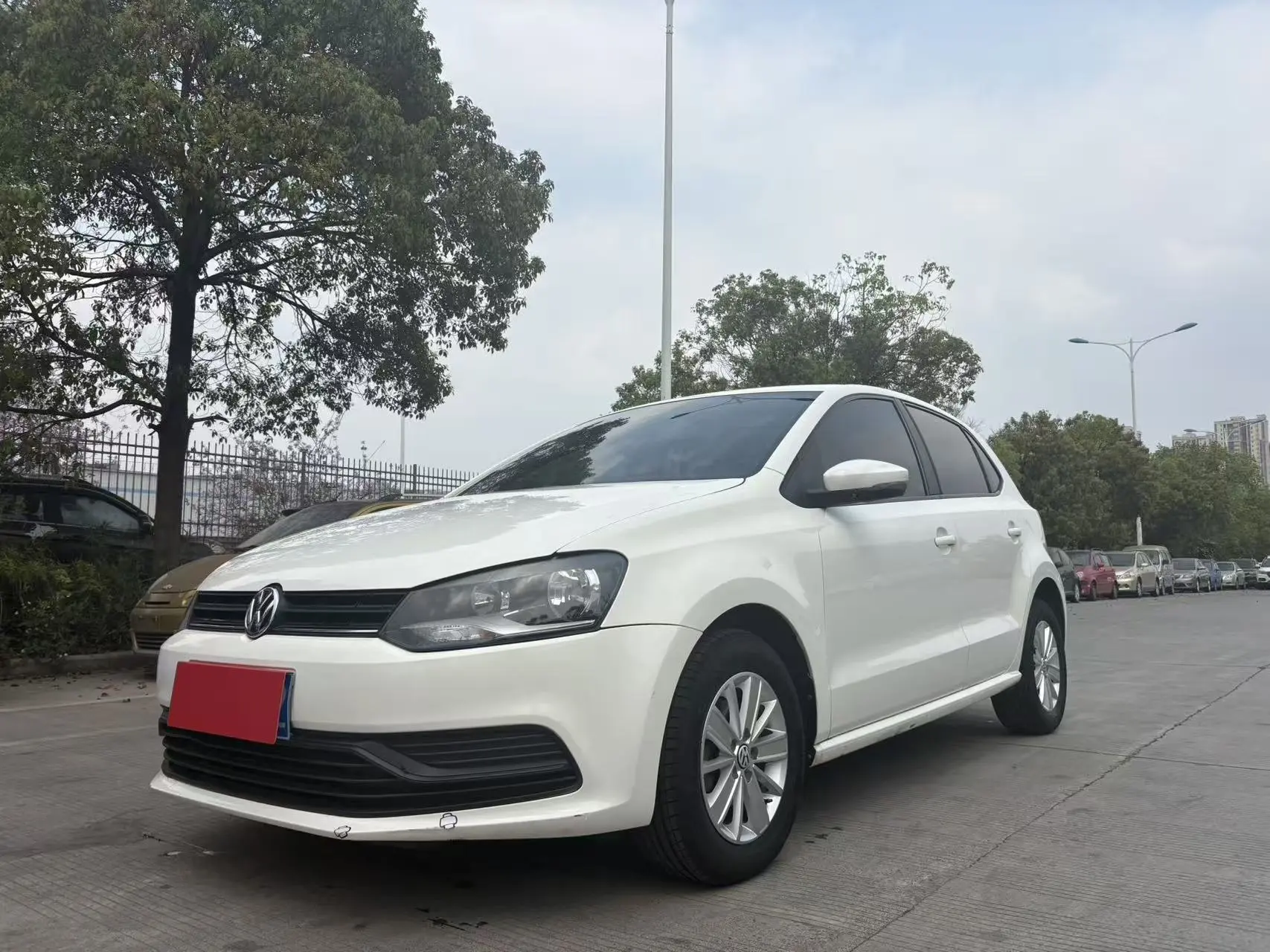 Volkswagen Polo  из Китая