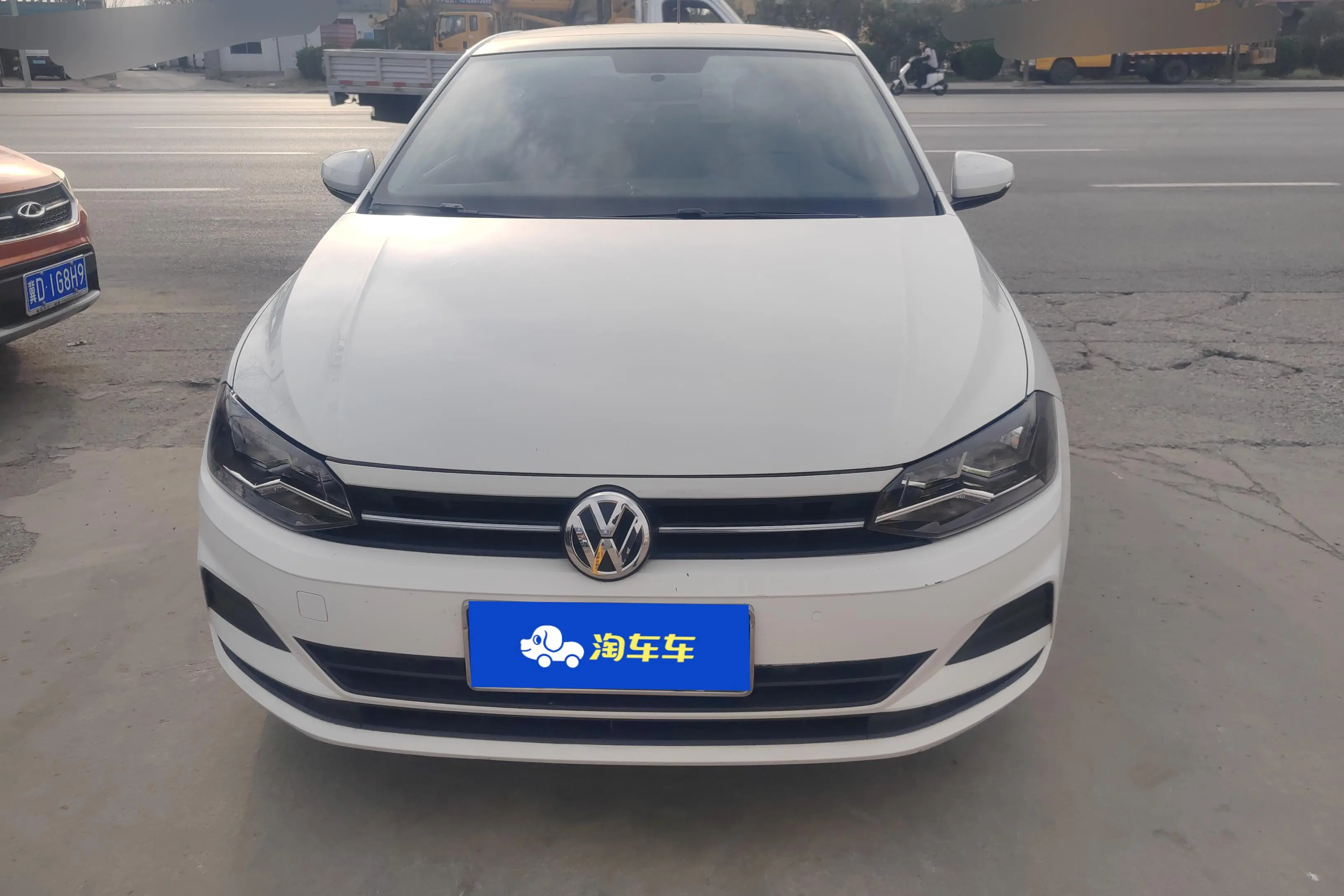 Volkswagen Polo  из Китая