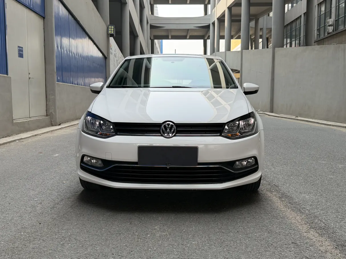 Volkswagen Polo  из Китая