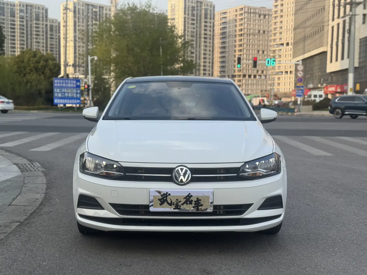 Volkswagen Polo  из Китая