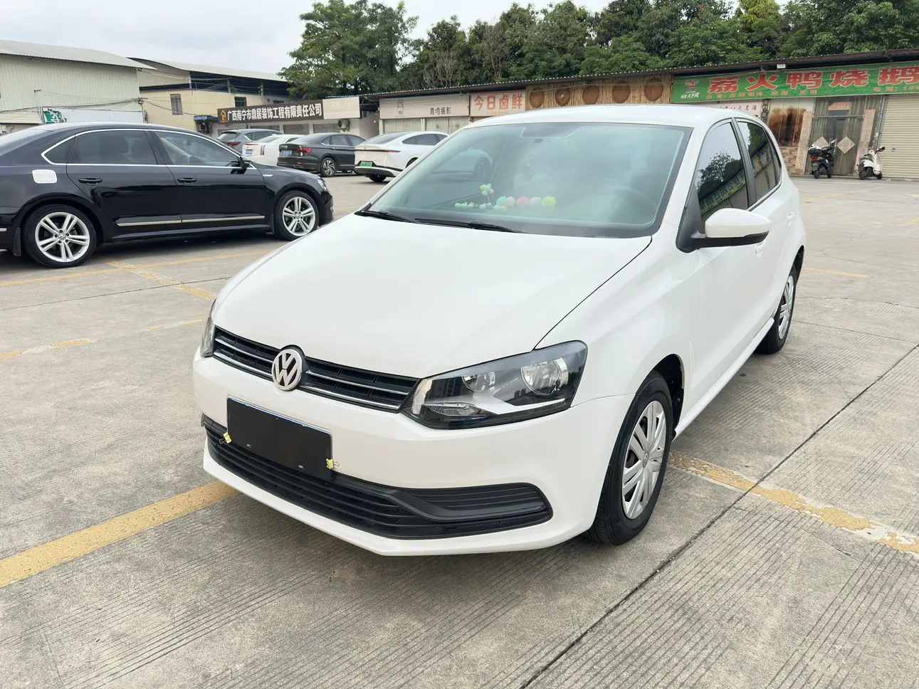 Volkswagen Polo  из Китая