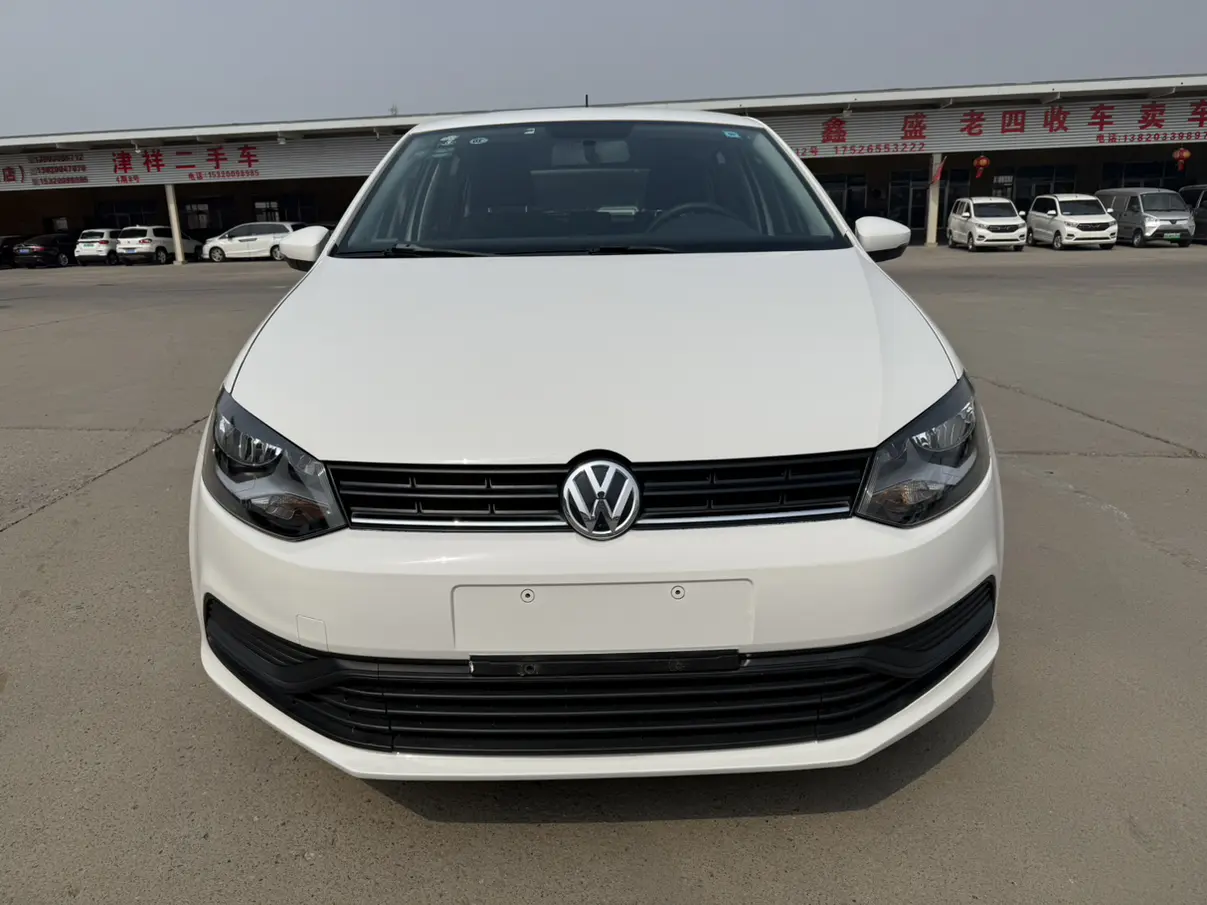 Volkswagen Polo  из Китая