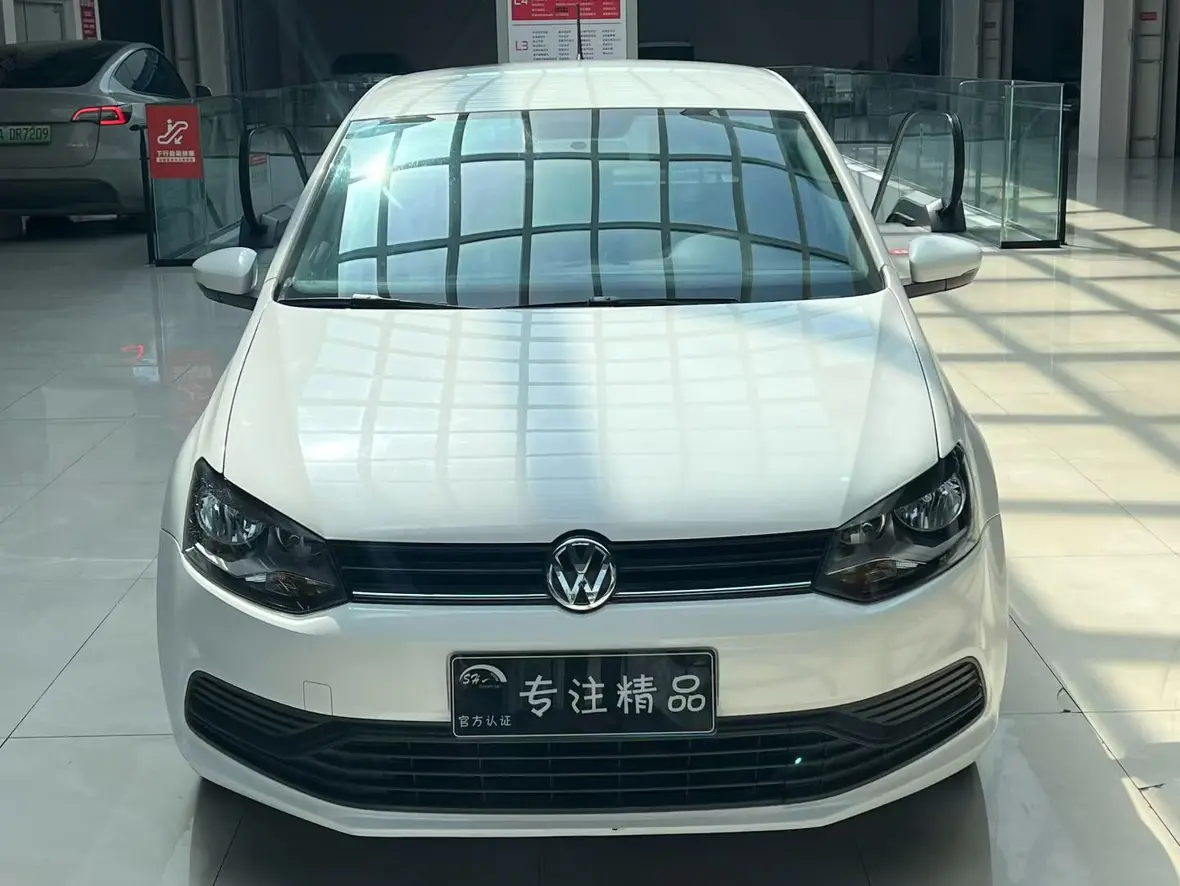 Volkswagen Polo  из Китая