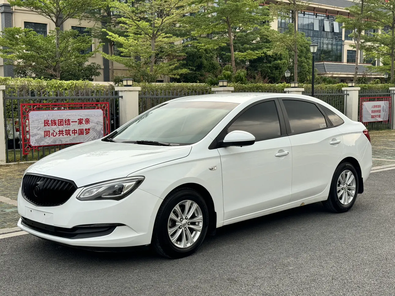 Buick Yinglang