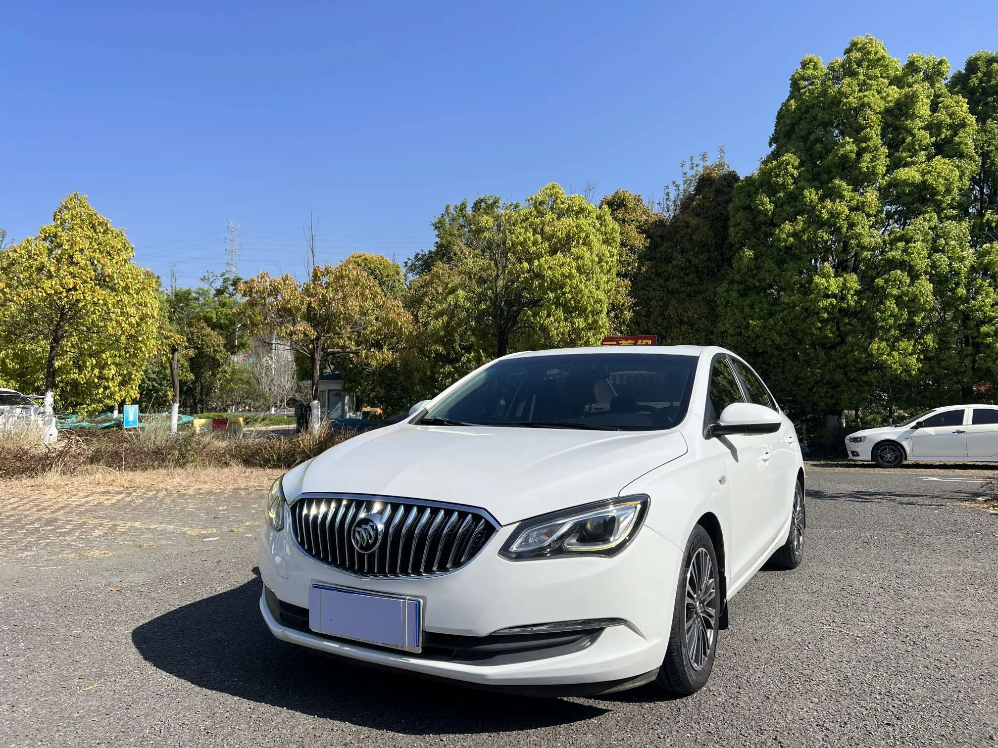 Buick Yinglang