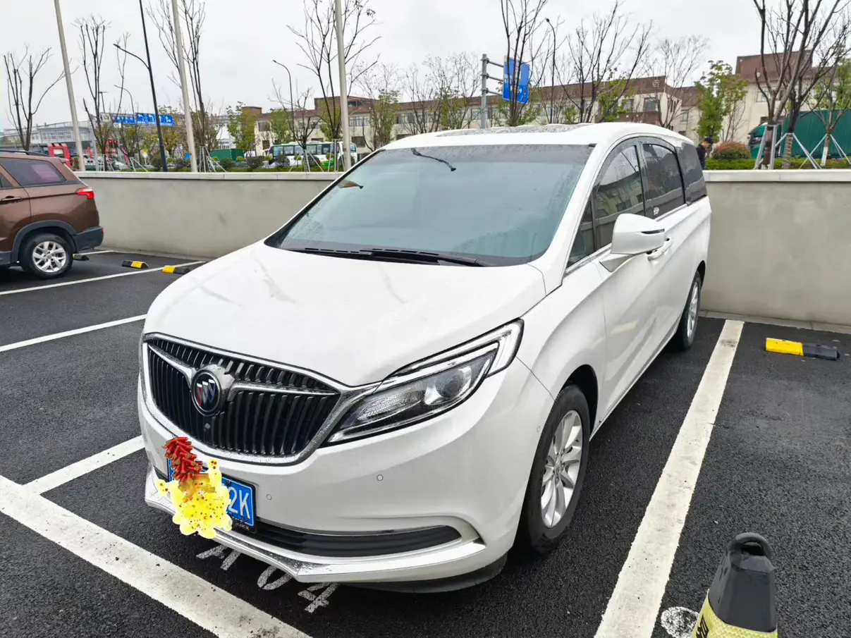 Buick GL8