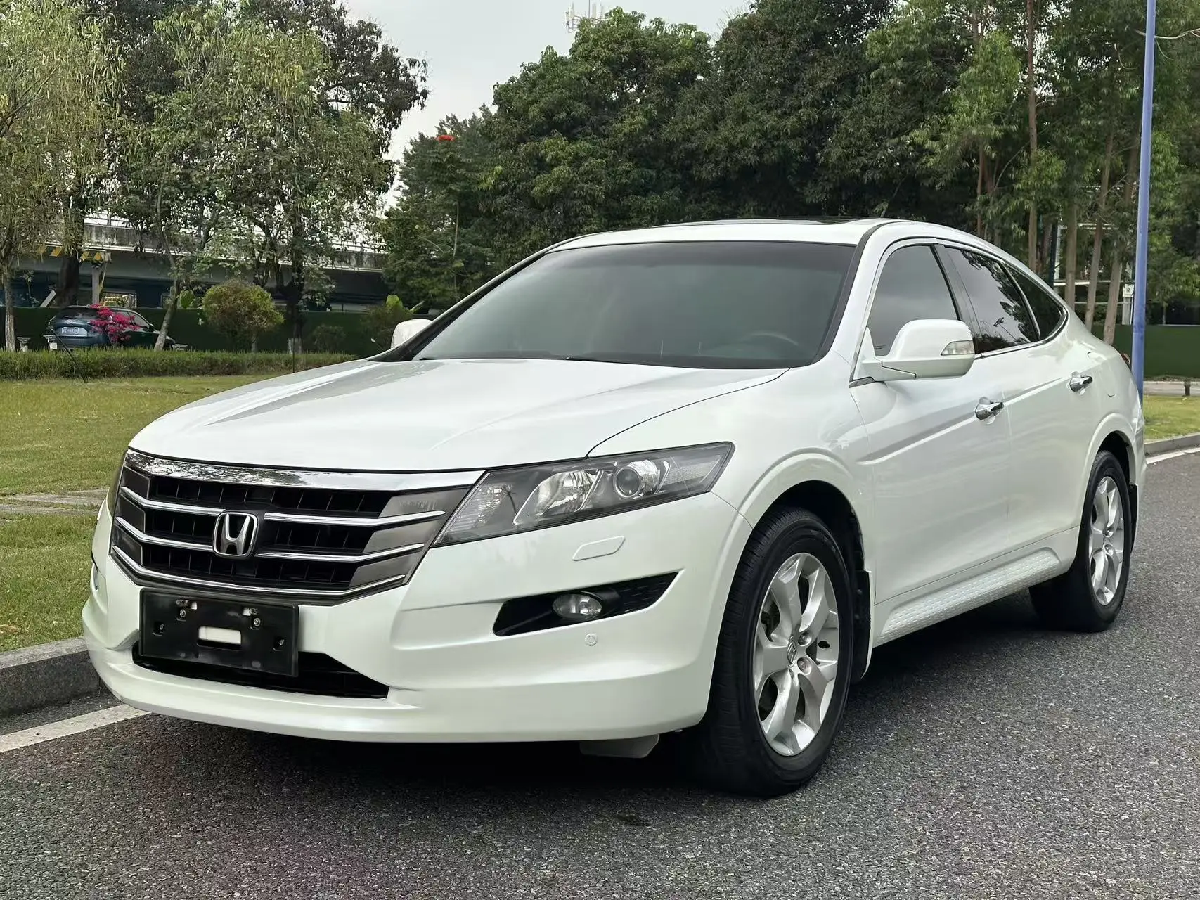 Honda Songs and poems  из Китая