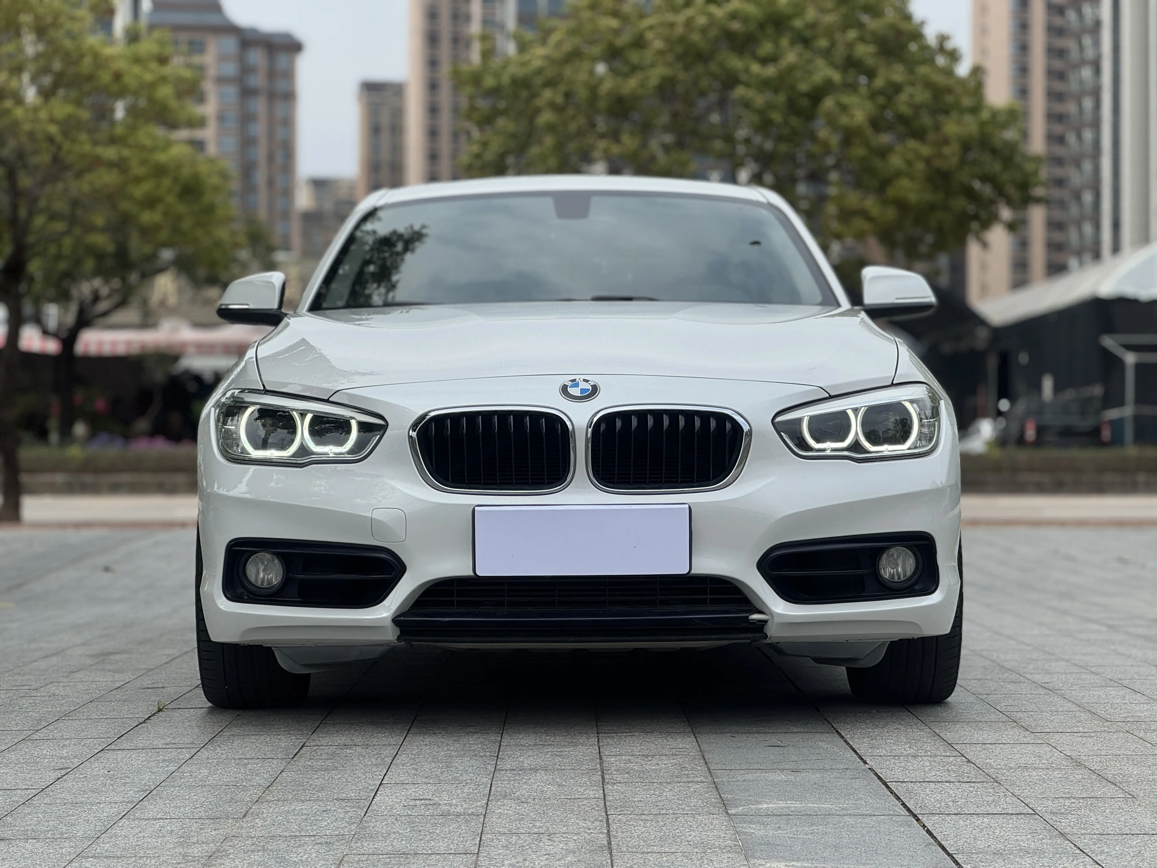 BMW 1 Series  из Китая