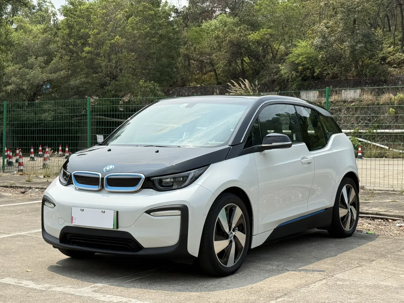 BMW i3  из Китая