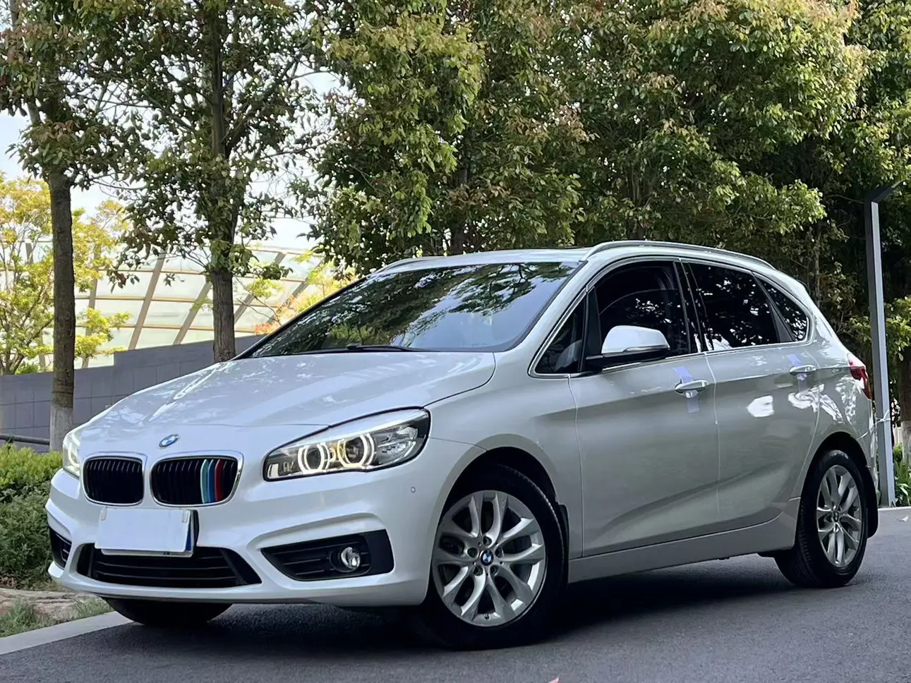 BMW 2 Series Active Tourer  из Китая