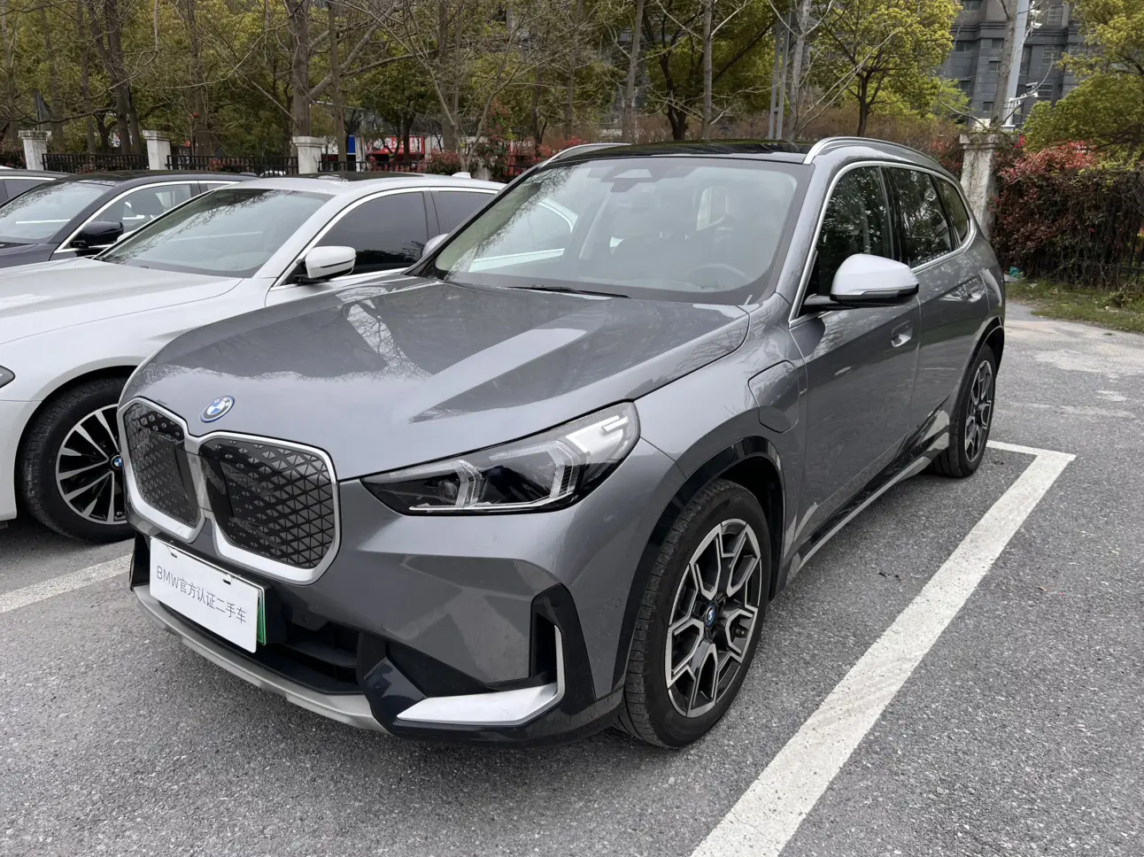 BMW iX1  из Китая