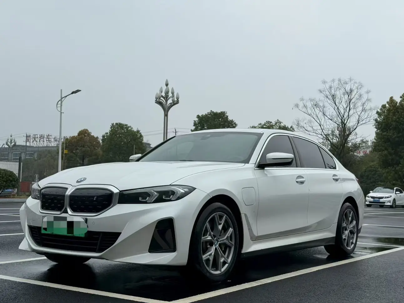 BMW i3  из Китая