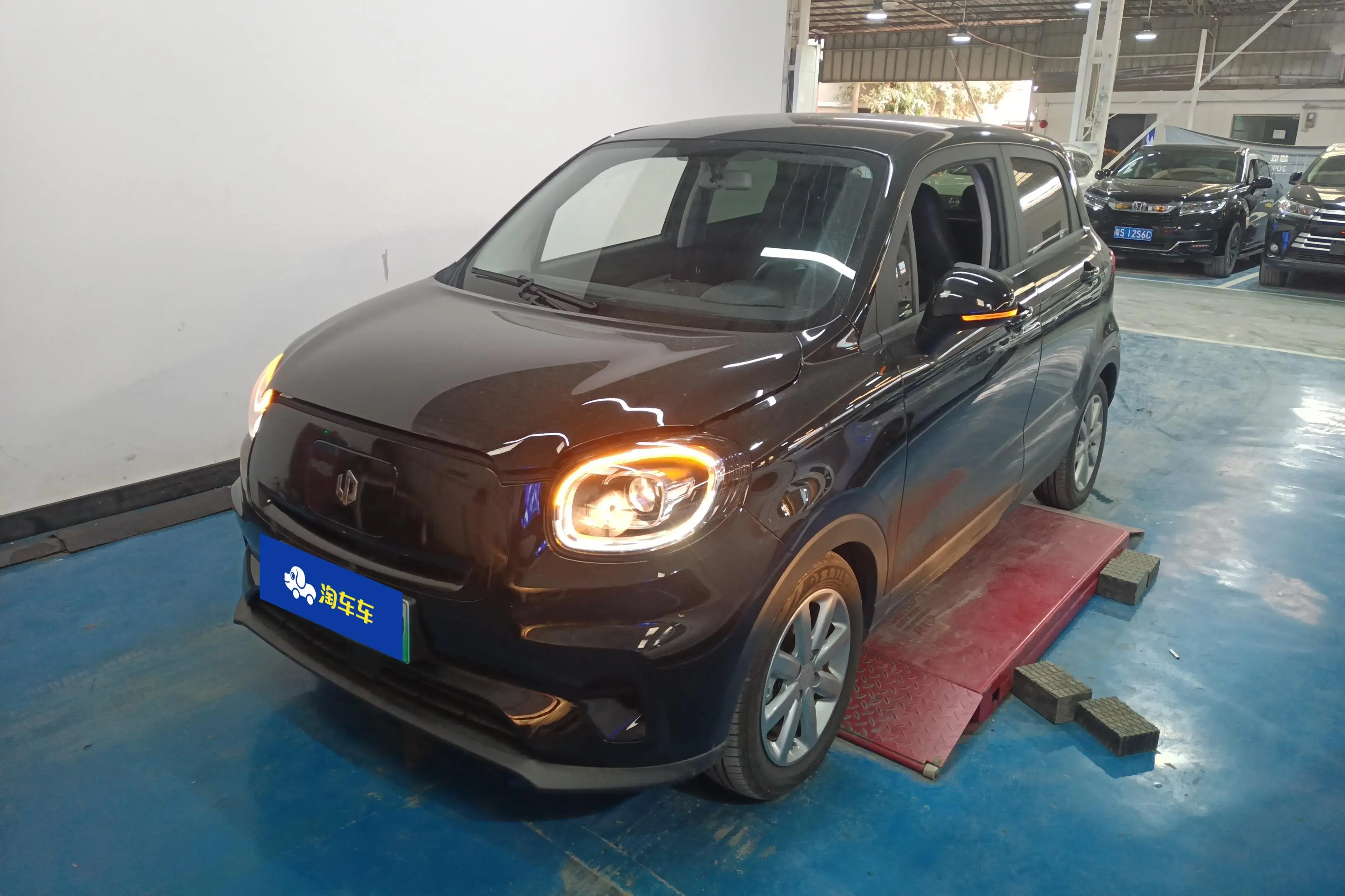 Leapmotor Zero running T03  из Китая