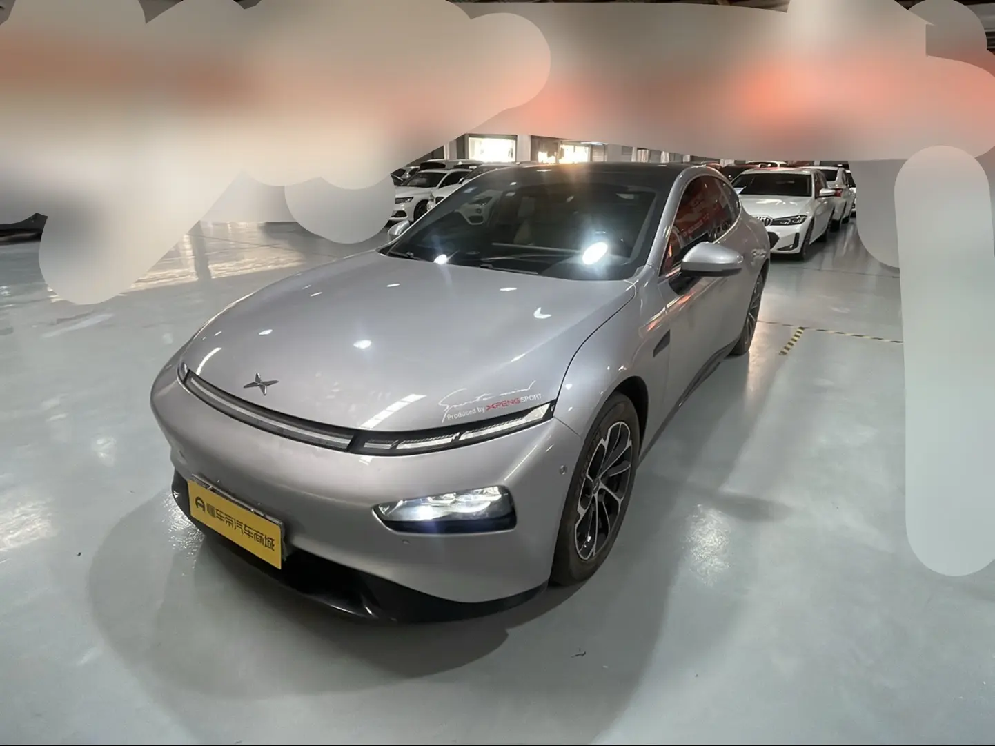 Xpeng P7  из Китая