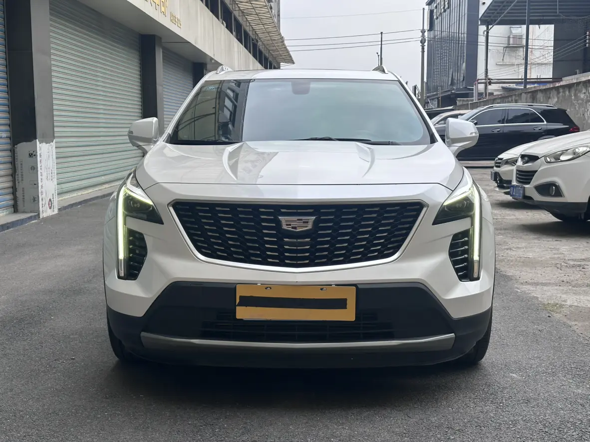 Cadillac XT4  из Китая