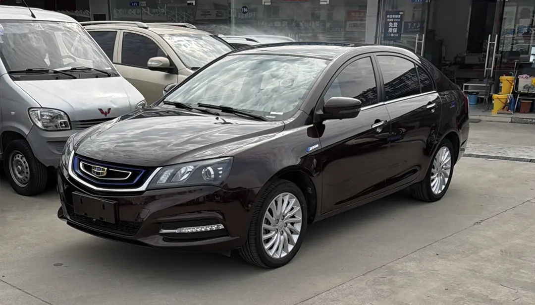 Geely Emgrand EV