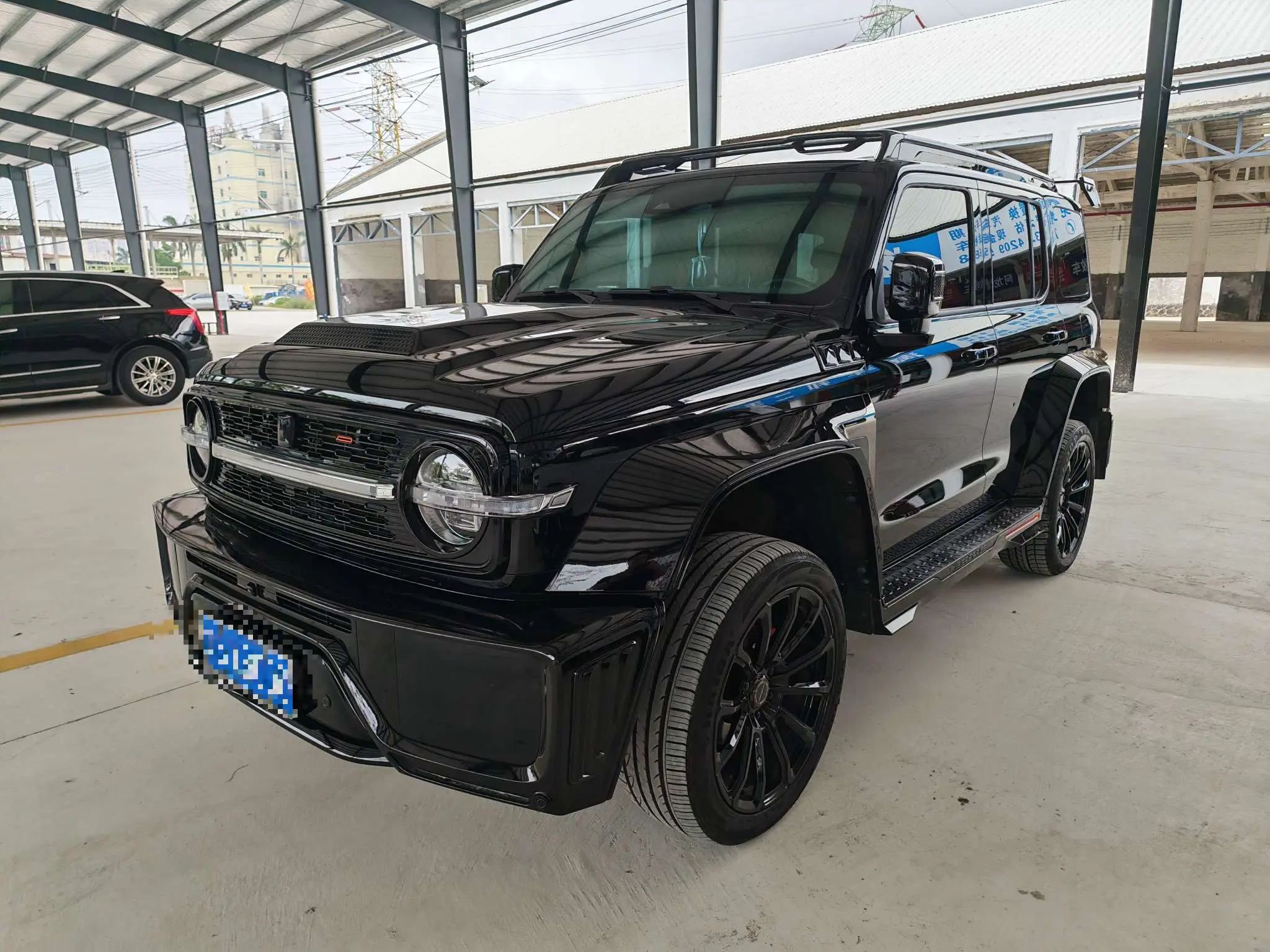 Tank Cyber  300