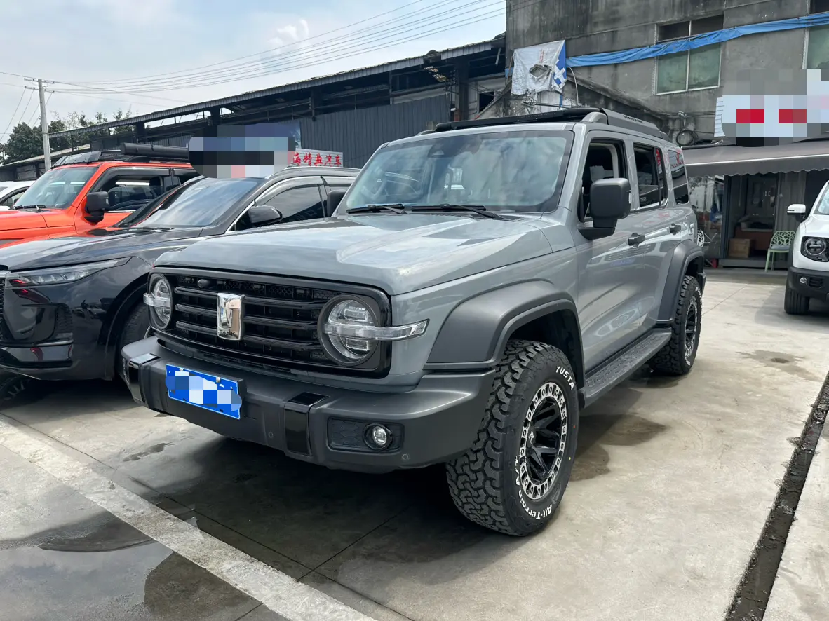 Tank 300  из Китая