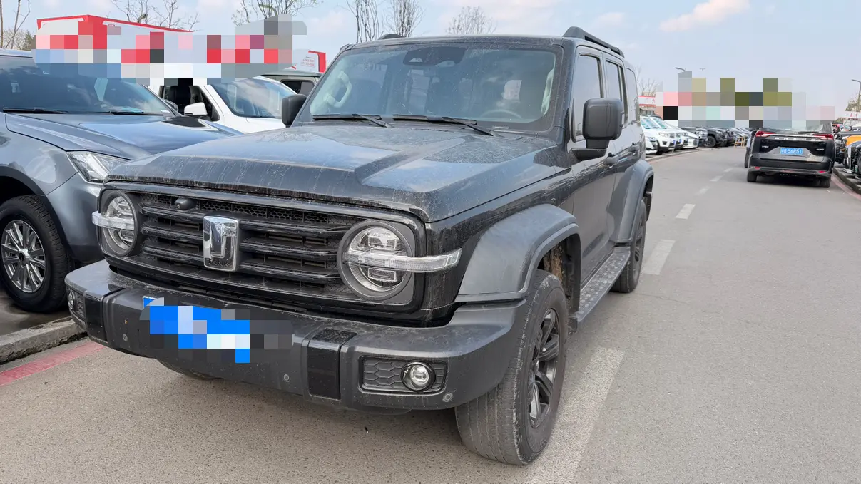 Tank 300  из Китая