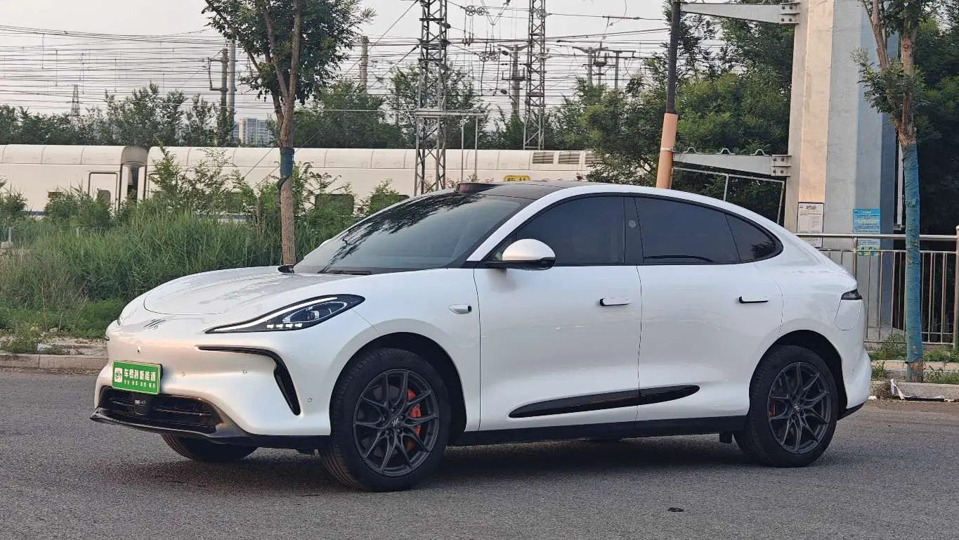 Zhiji LS6  из Китая