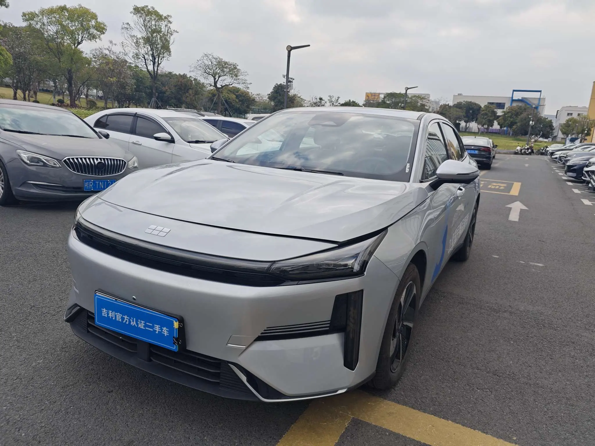 Geely Galaxy L6