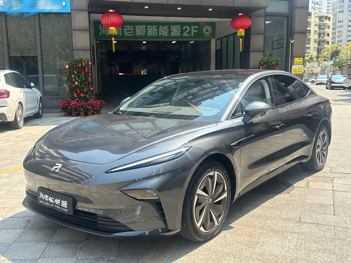 Rising Auto Feifan F7  из Китая